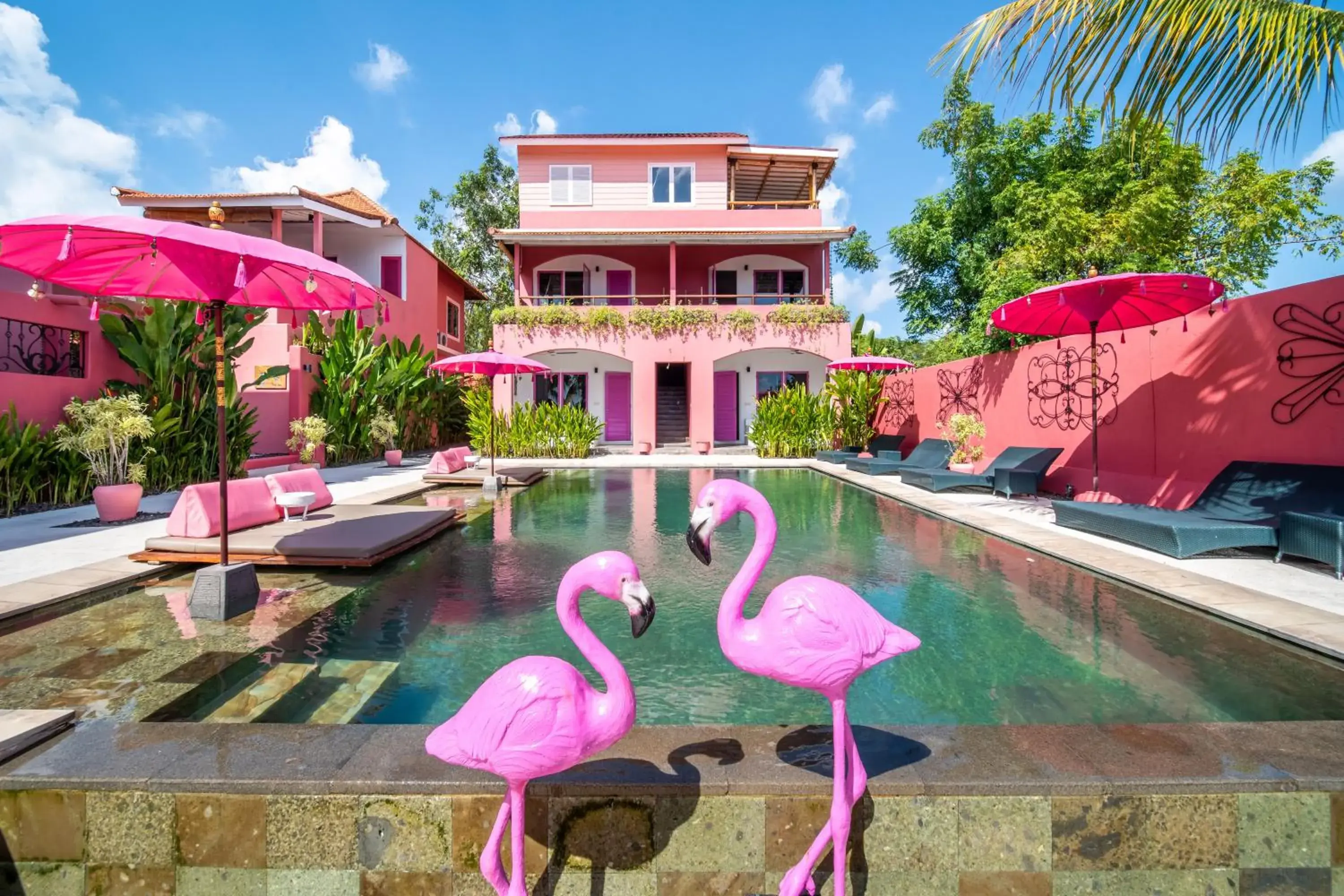 Property building in PinkCoco Uluwatu - Constant Surprises & for Cool Adults Only Property building in PinkCoco Uluwatu - Constant Surprises & for Cool Adults Only
