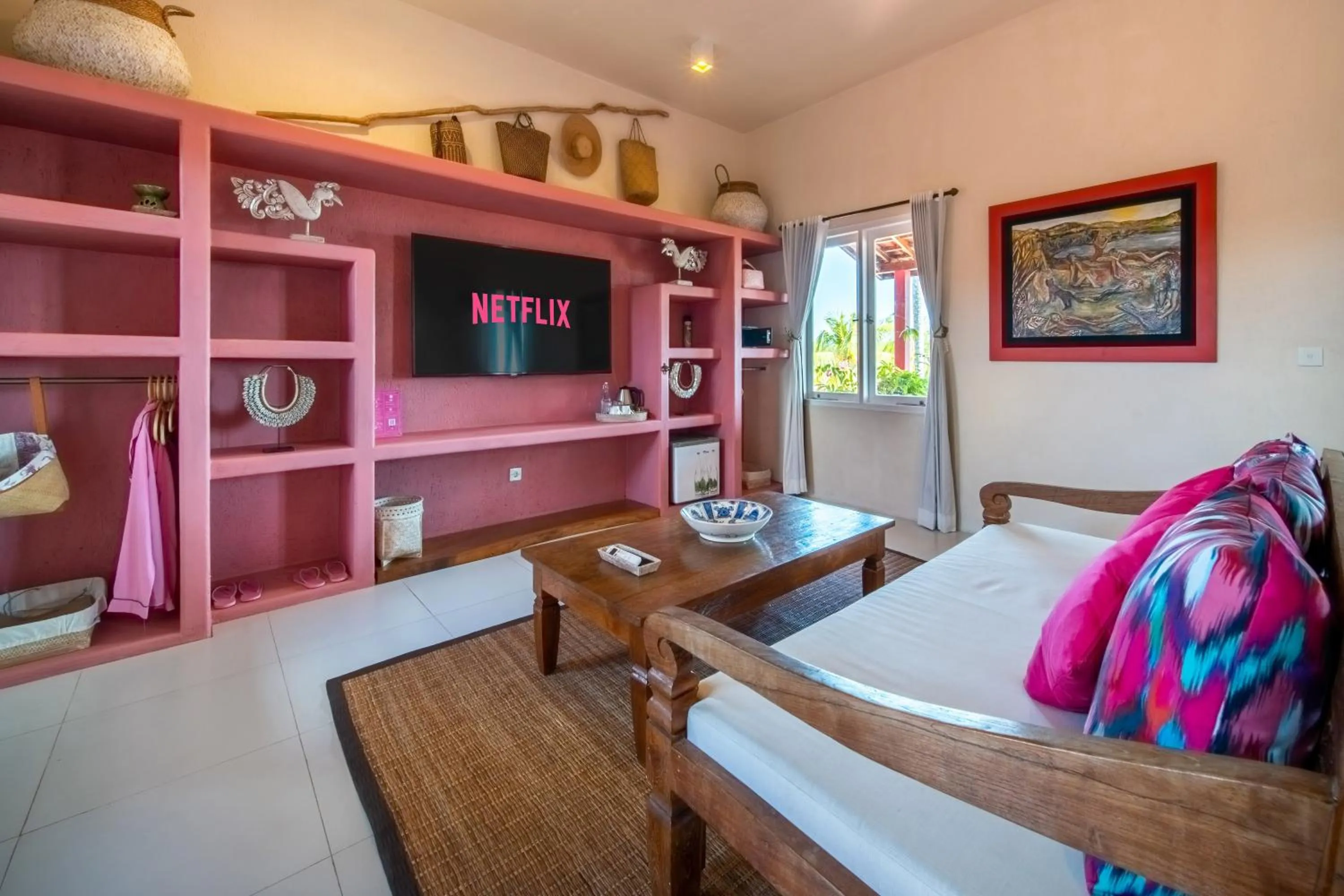 PinkCoco Uluwatu - Constant Surprises & for Cool Adults Only