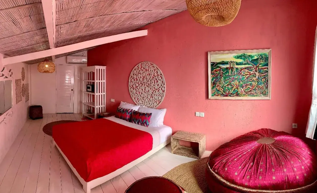 Bed in PinkCoco Uluwatu - Constant Surprises & for Cool Adults Only Bed in PinkCoco Uluwatu - Constant Surprises & for Cool Adults Only