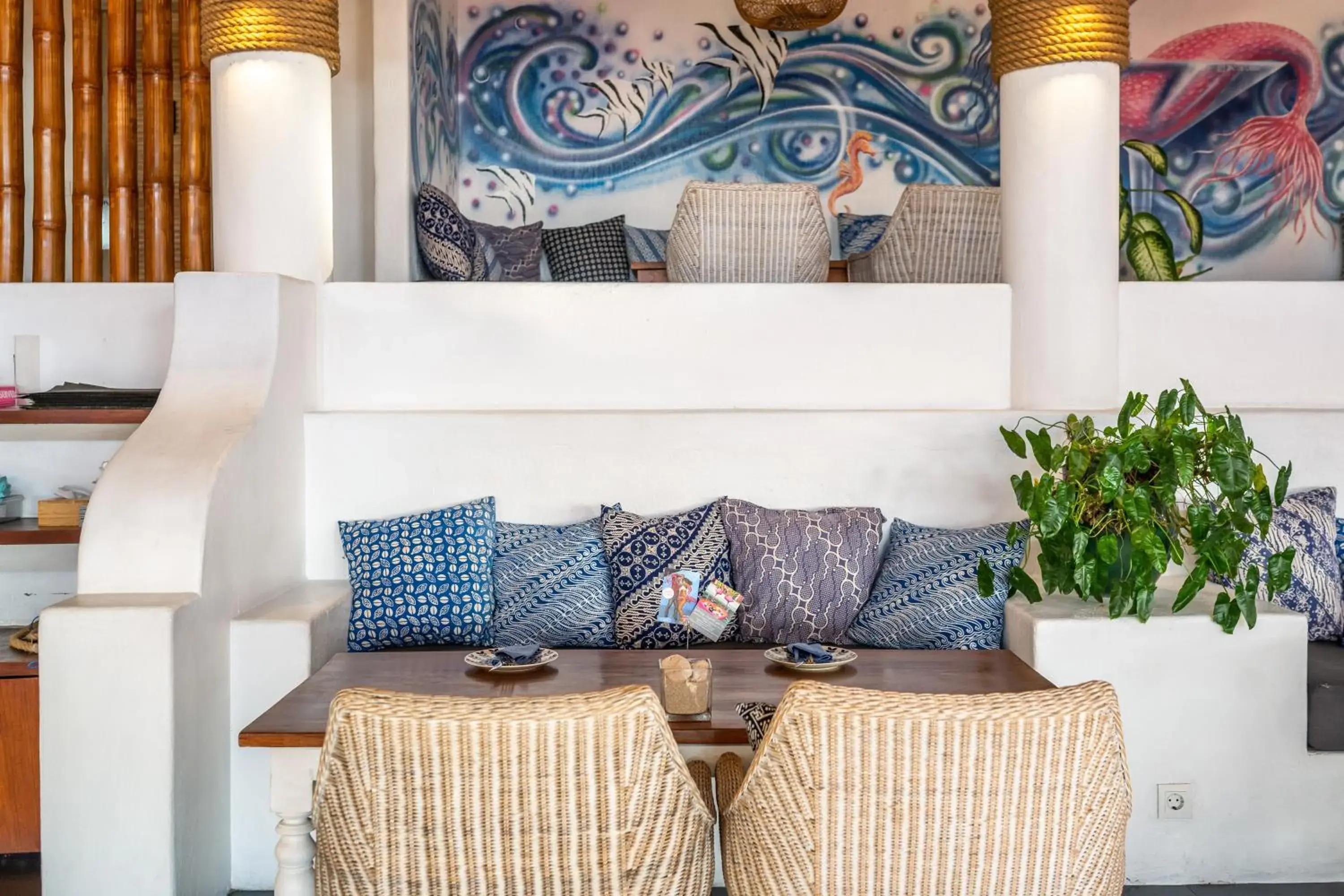 Restaurant/places to eat in PinkCoco Uluwatu - Constant Surprises & for Cool Adults Only Restaurant/places to eat in PinkCoco Uluwatu - Constant Surprises & for Cool Adults Only