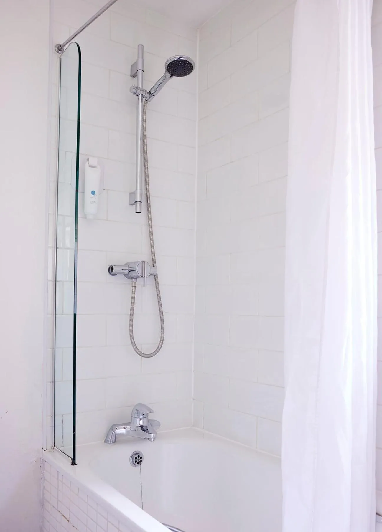 Bathroom in The Coleshill by Greene King Inns