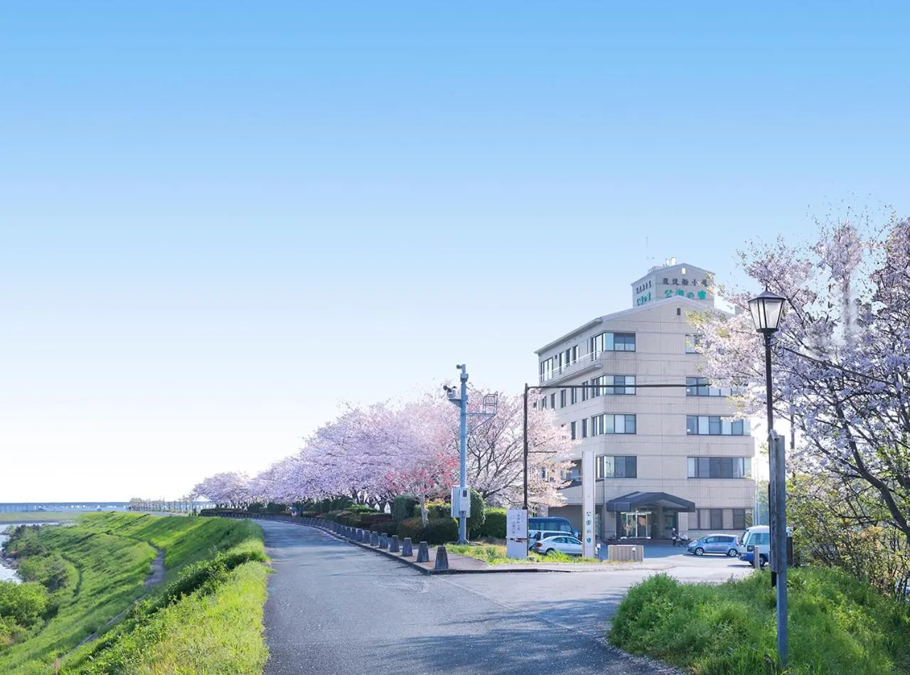 Property building in Chikugofunegoya Koen No Yado