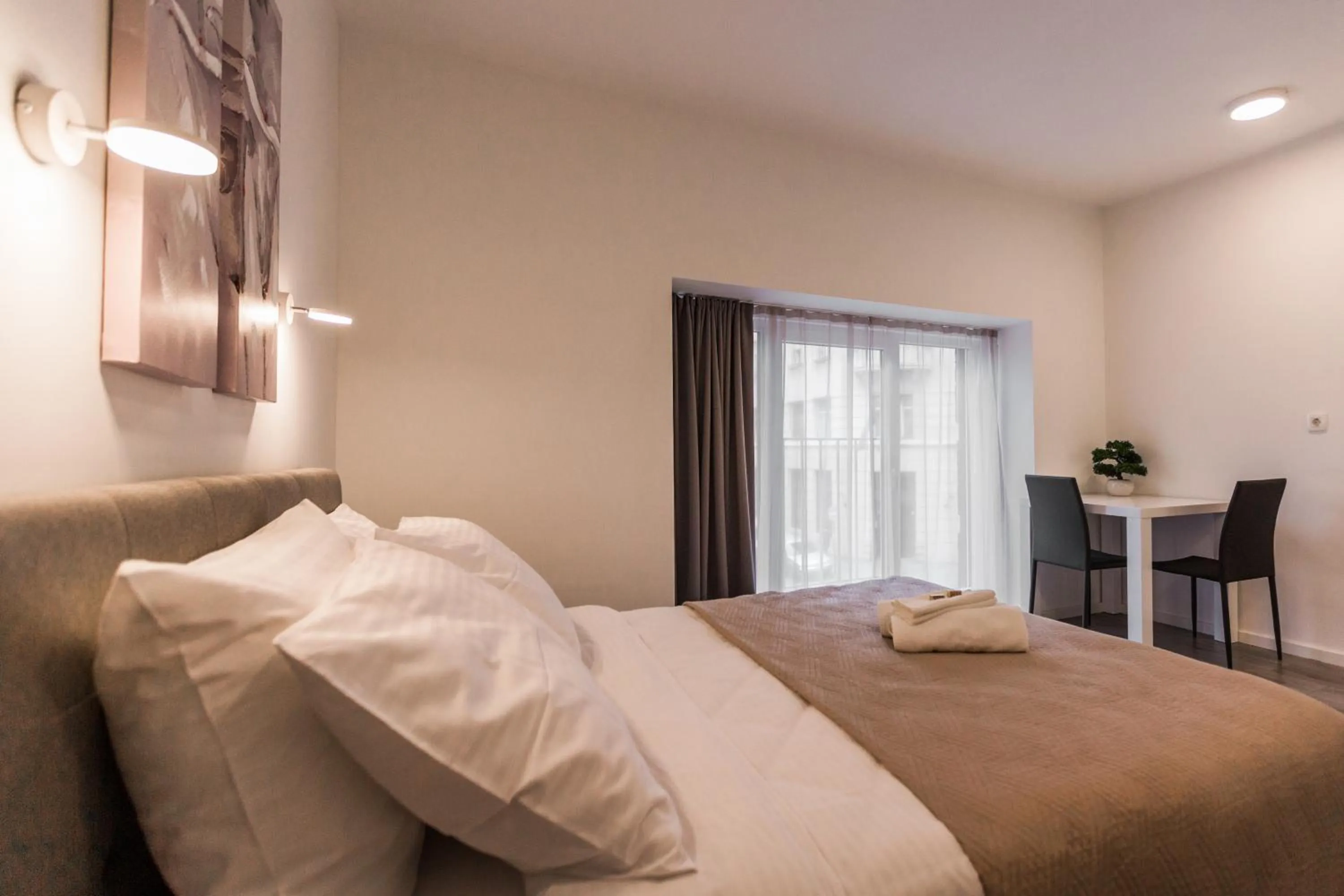 Bed in King's Street Apartments