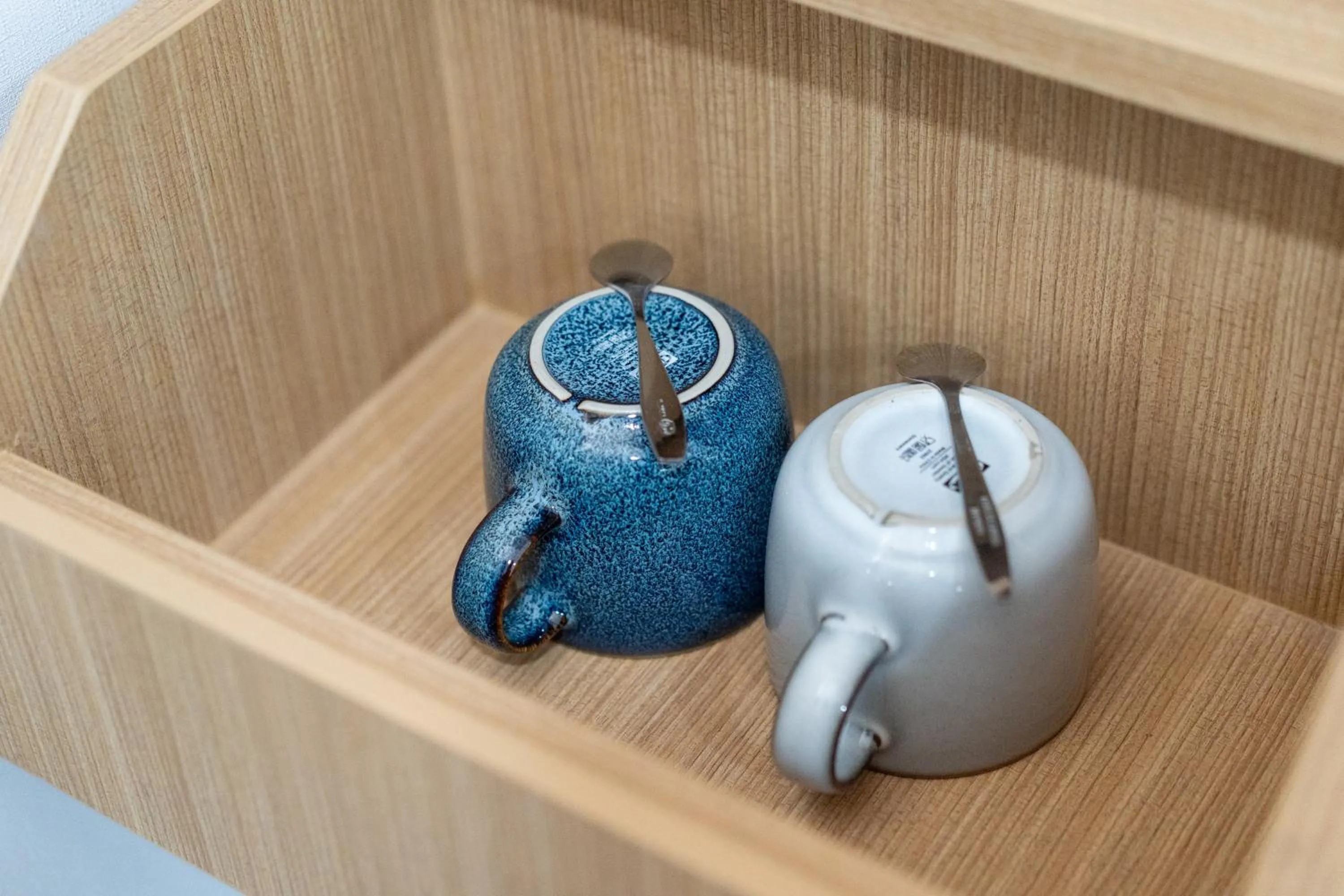 Coffee/tea facilities in The Color Kata