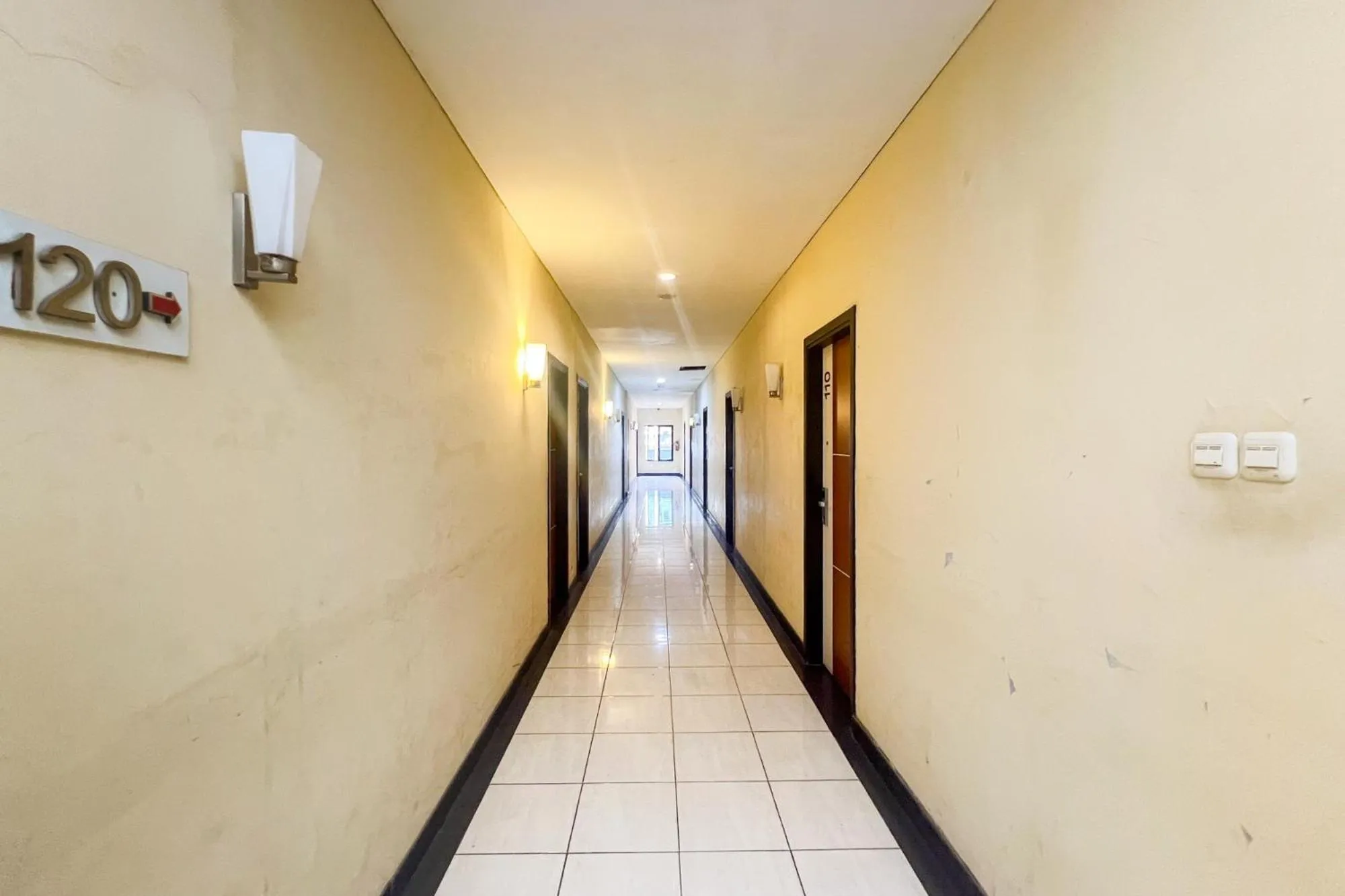 Property building in Urbanview Trisula Hotel Makassar