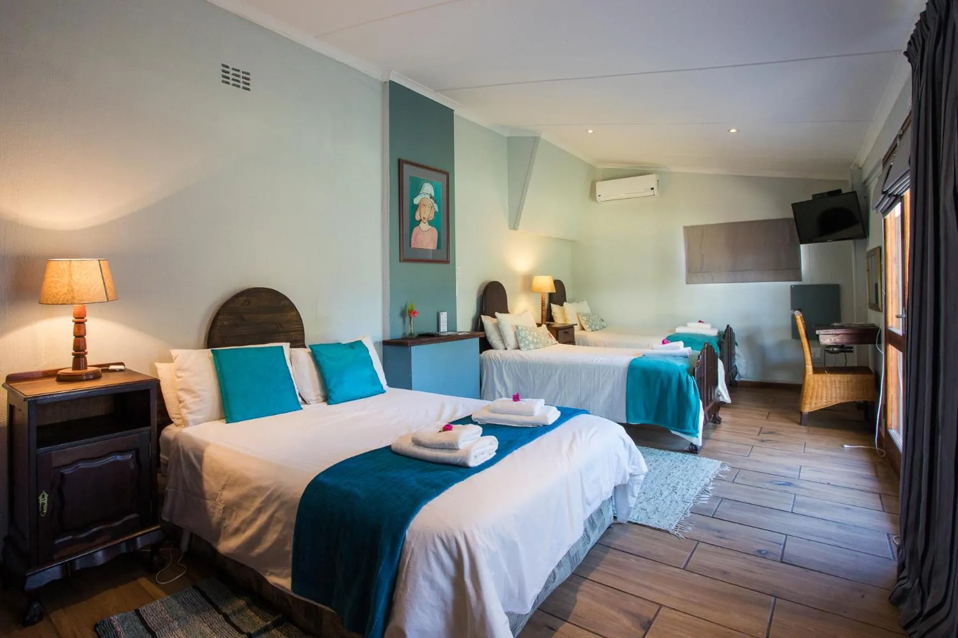 Photo of the whole room, Bed in Damas Guest Farm