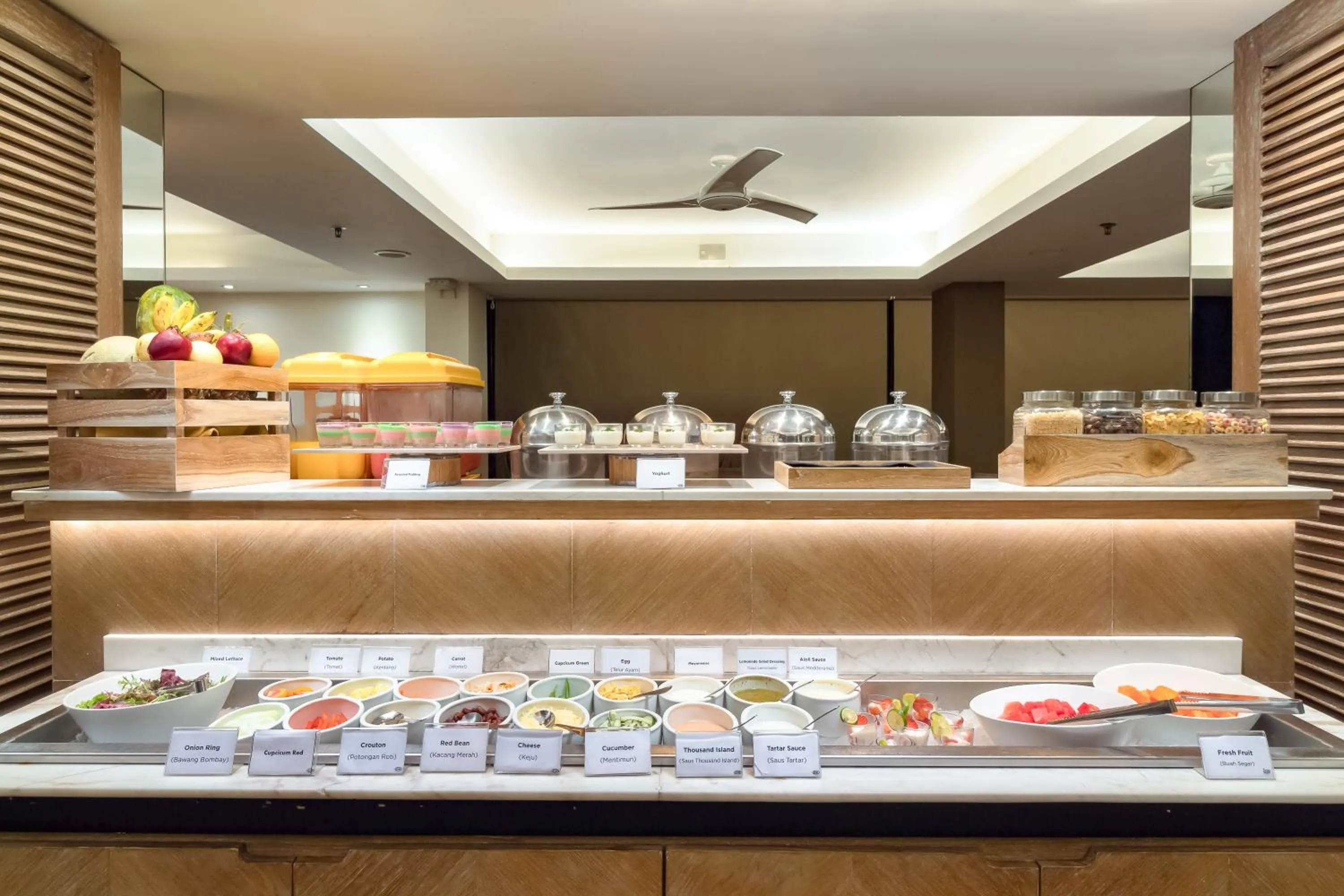 Restaurant/places to eat in Kuta Beach Hotel