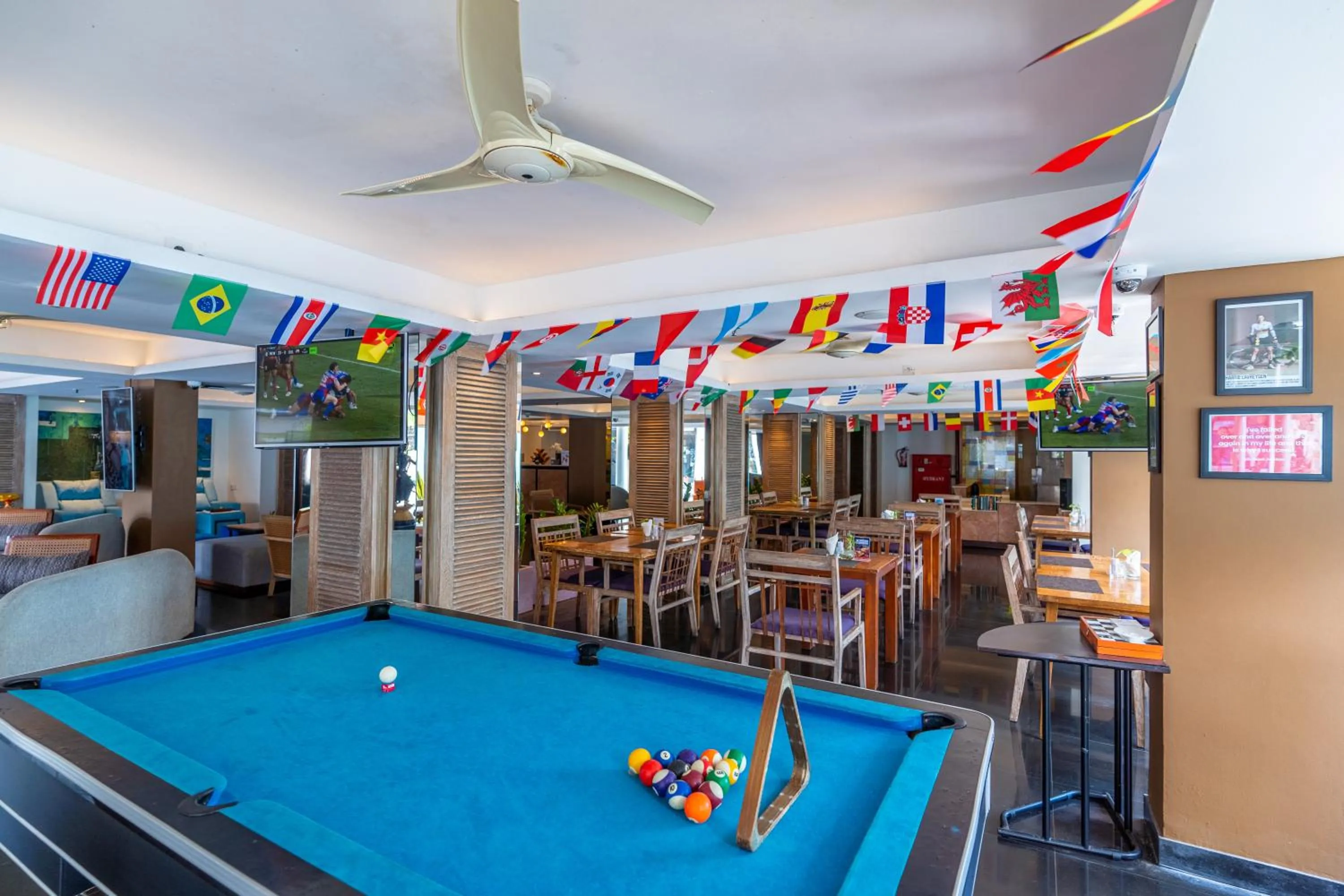 Restaurant/places to eat in Kuta Beach Hotel