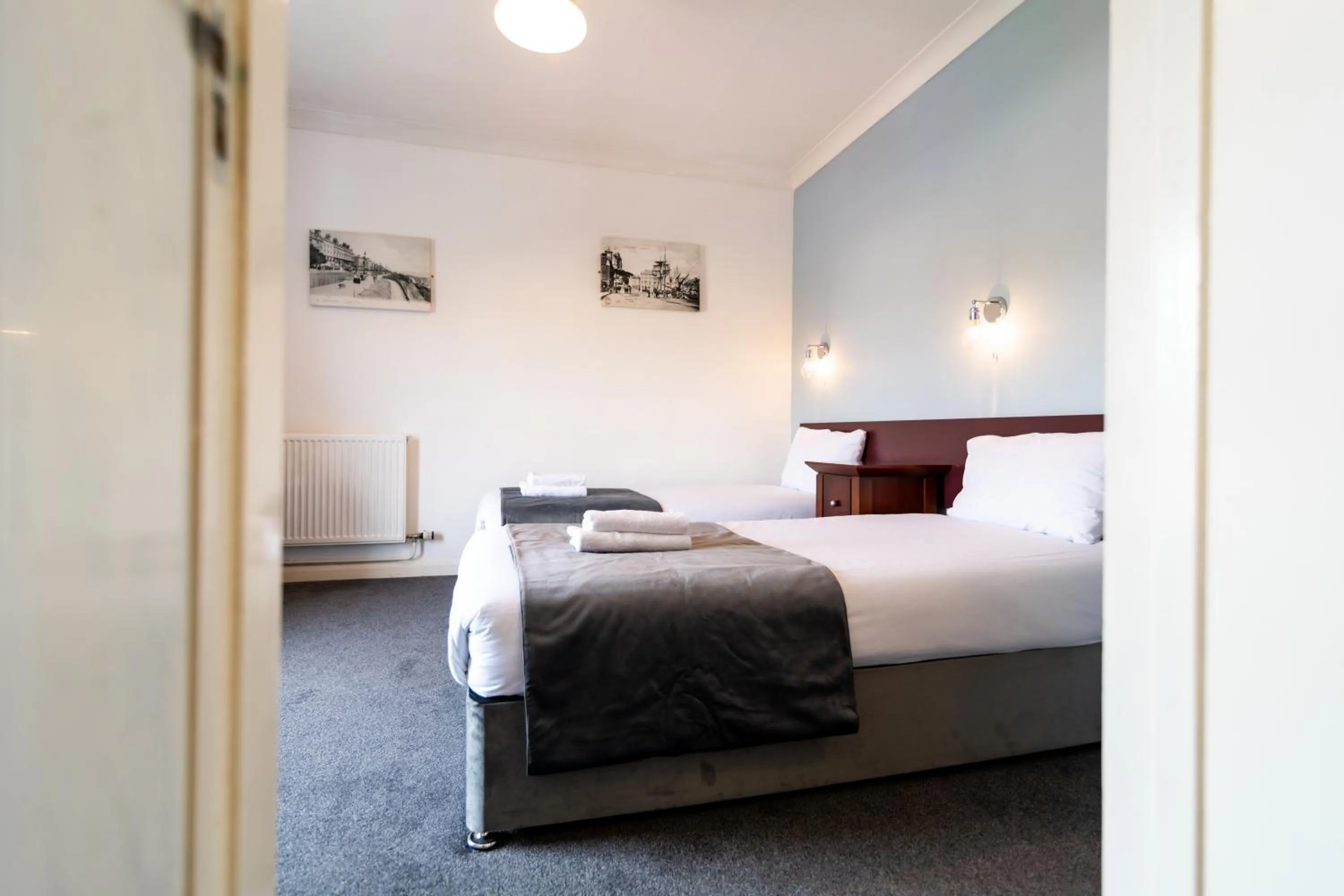 Bedroom, Bed in The Southcliff Hotel