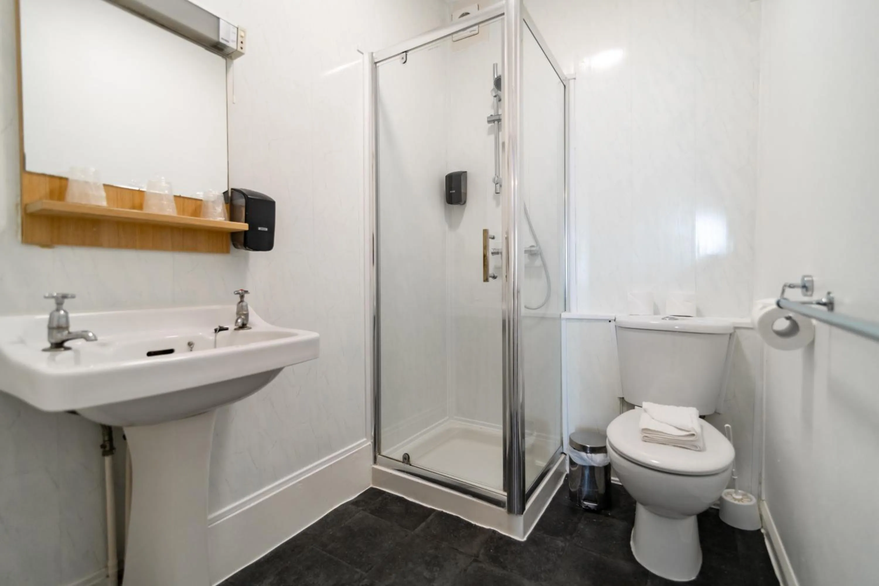 Bathroom in The Southcliff Hotel