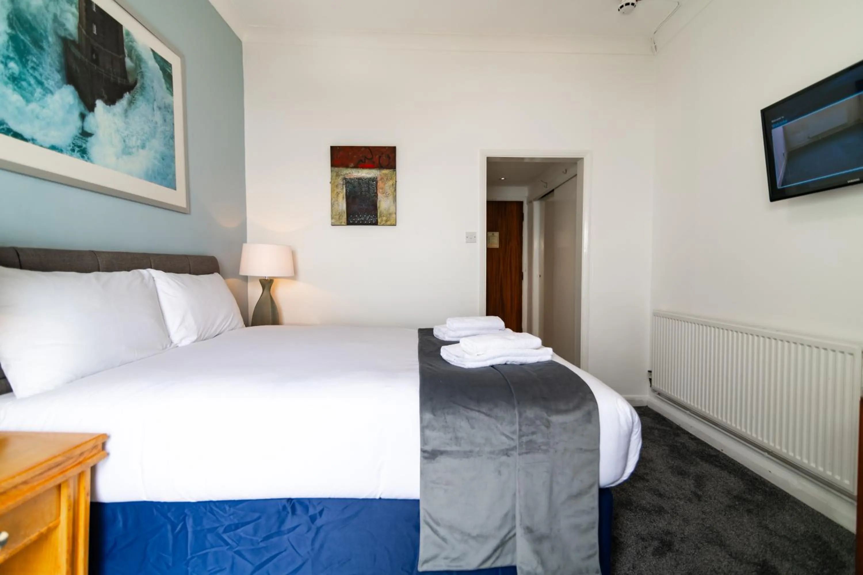 Bedroom, Bed in The Southcliff Hotel