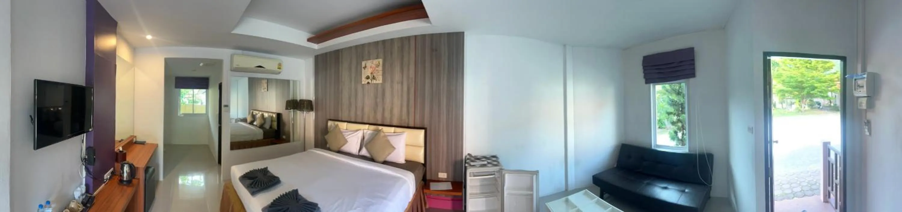 Photo of the whole room, Bed in At Lamai Resort