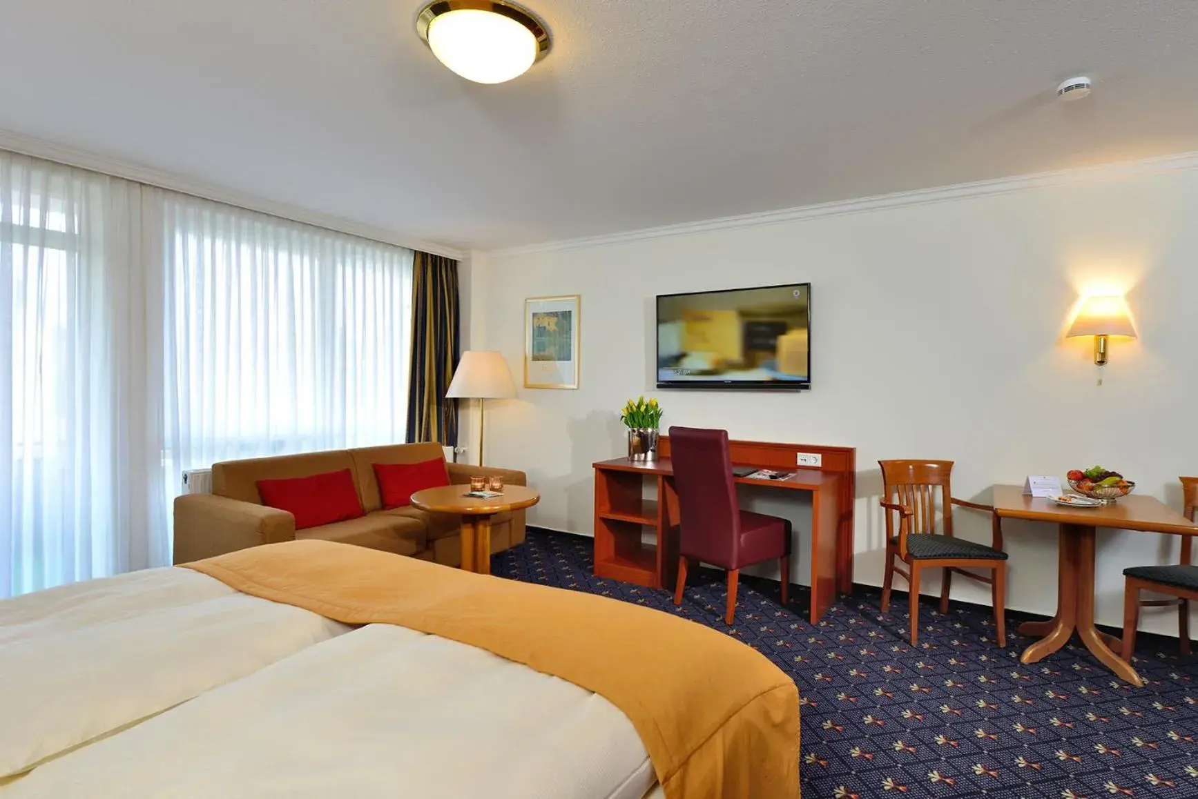 Photo of the whole room, Bed in Kurhotel Drei Birken Photo of the whole room, Bed in Kurhotel Drei Birken