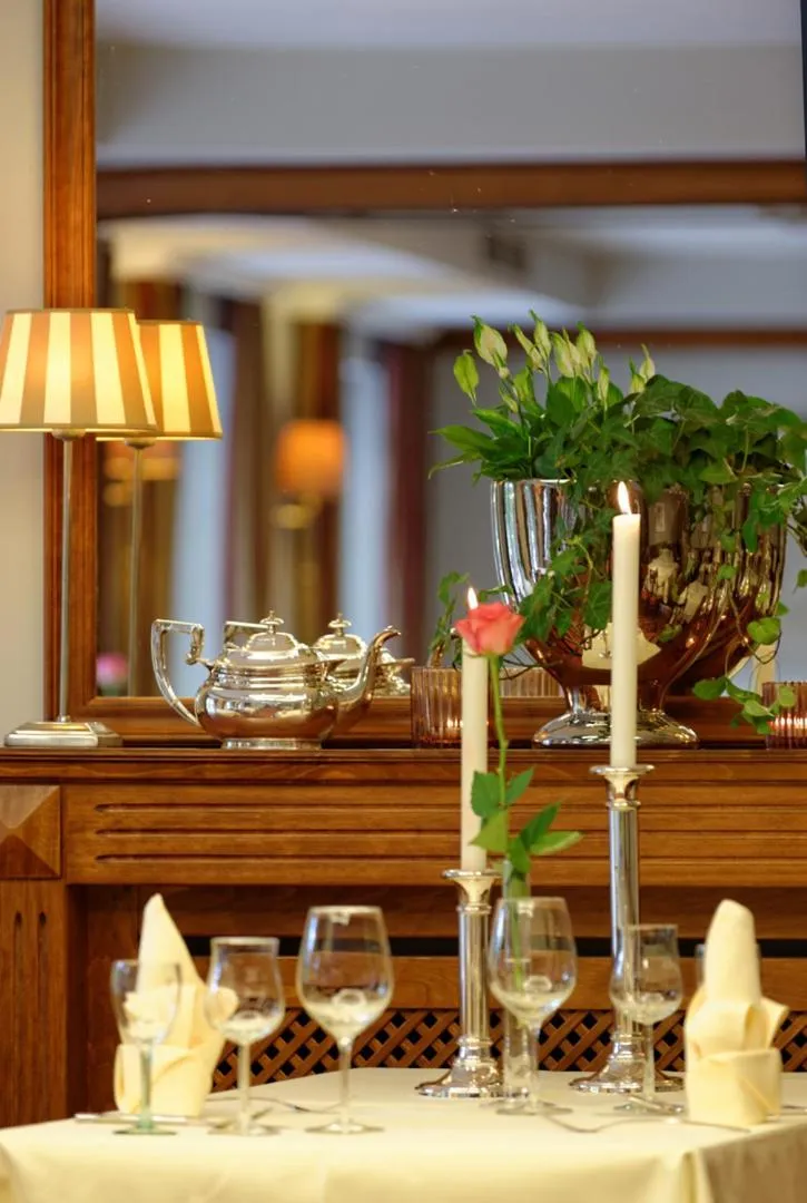 Restaurant/places to eat in Kurhotel Drei Birken