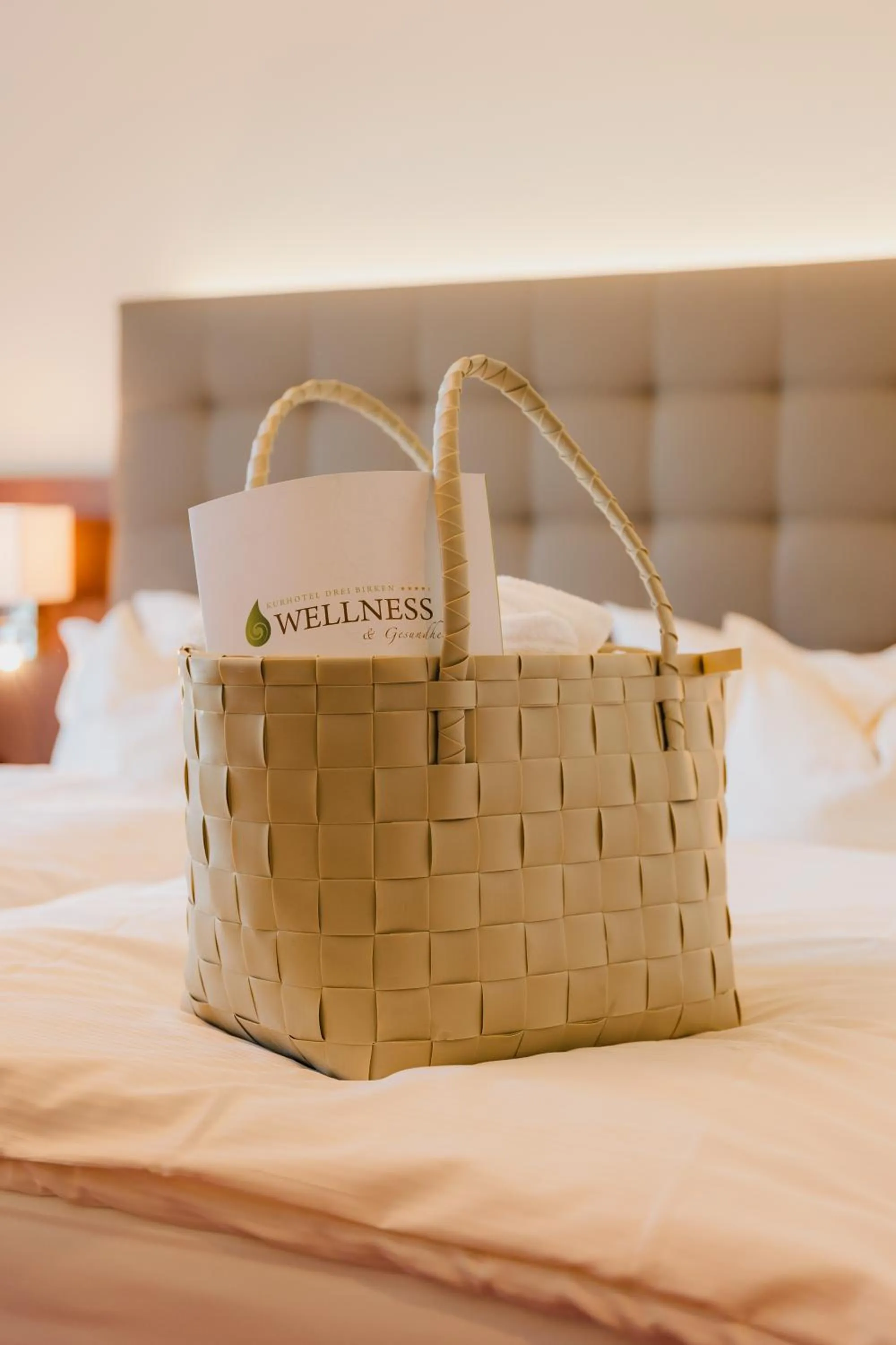 Bedroom, Bed in Kurhotel Drei Birken