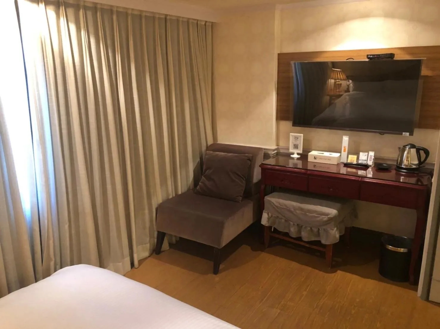 Bed in The Moon Hotel