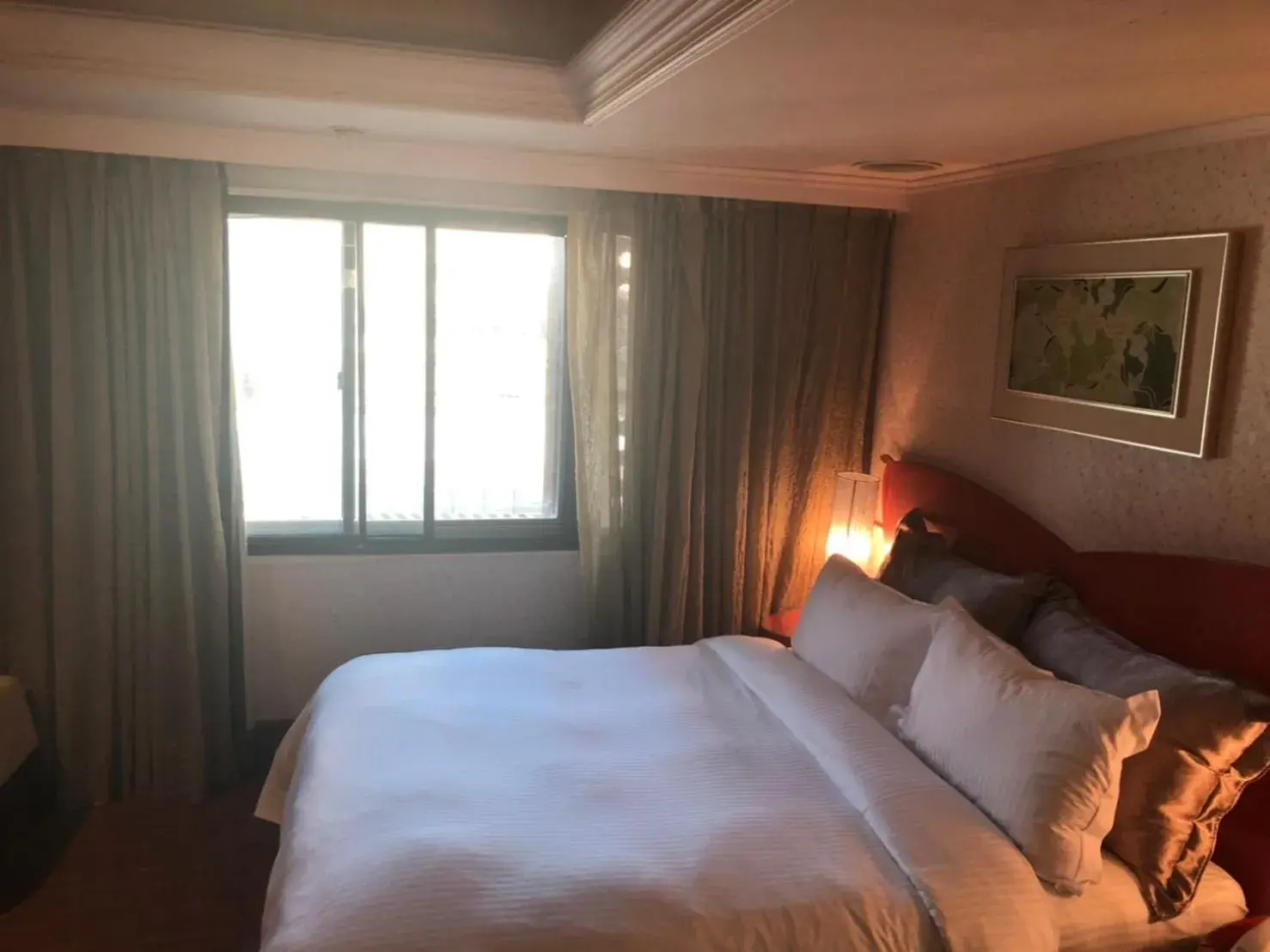 Bed in The Moon Hotel Bed in The Moon Hotel