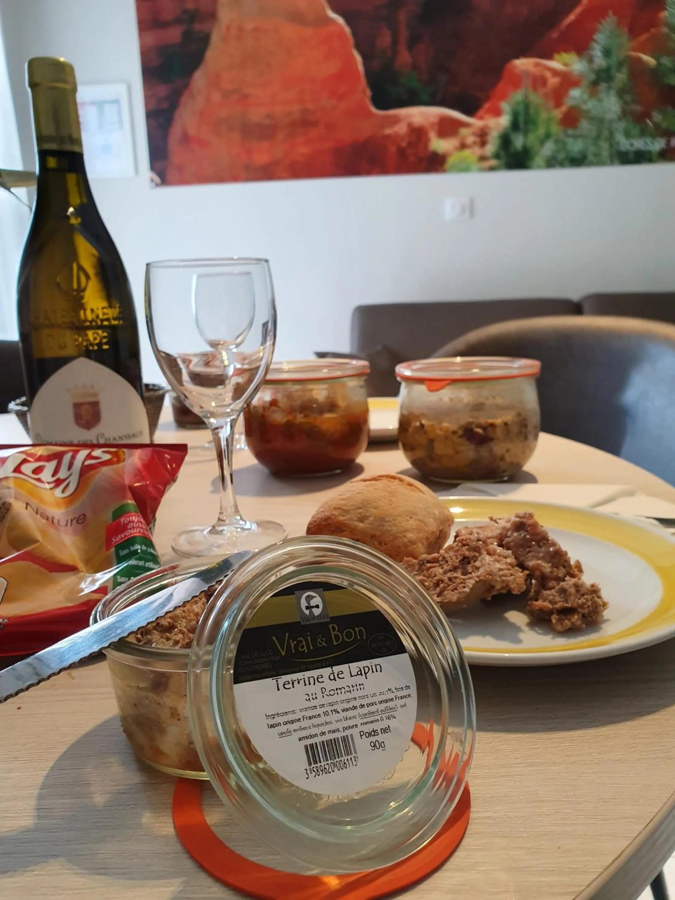 Food and drinks in Hôtel Saint Louis