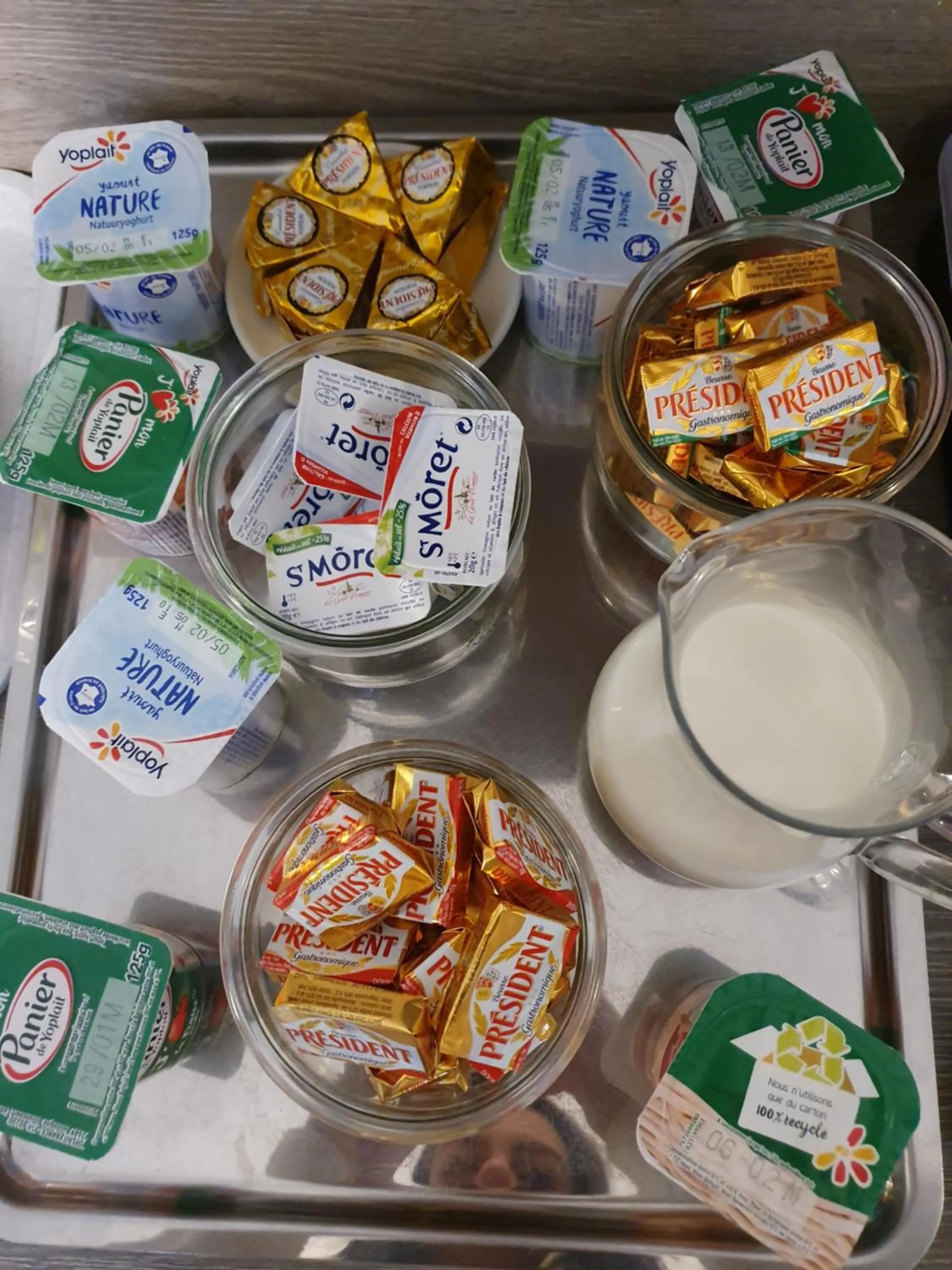 Food and drinks in Hôtel Saint Louis