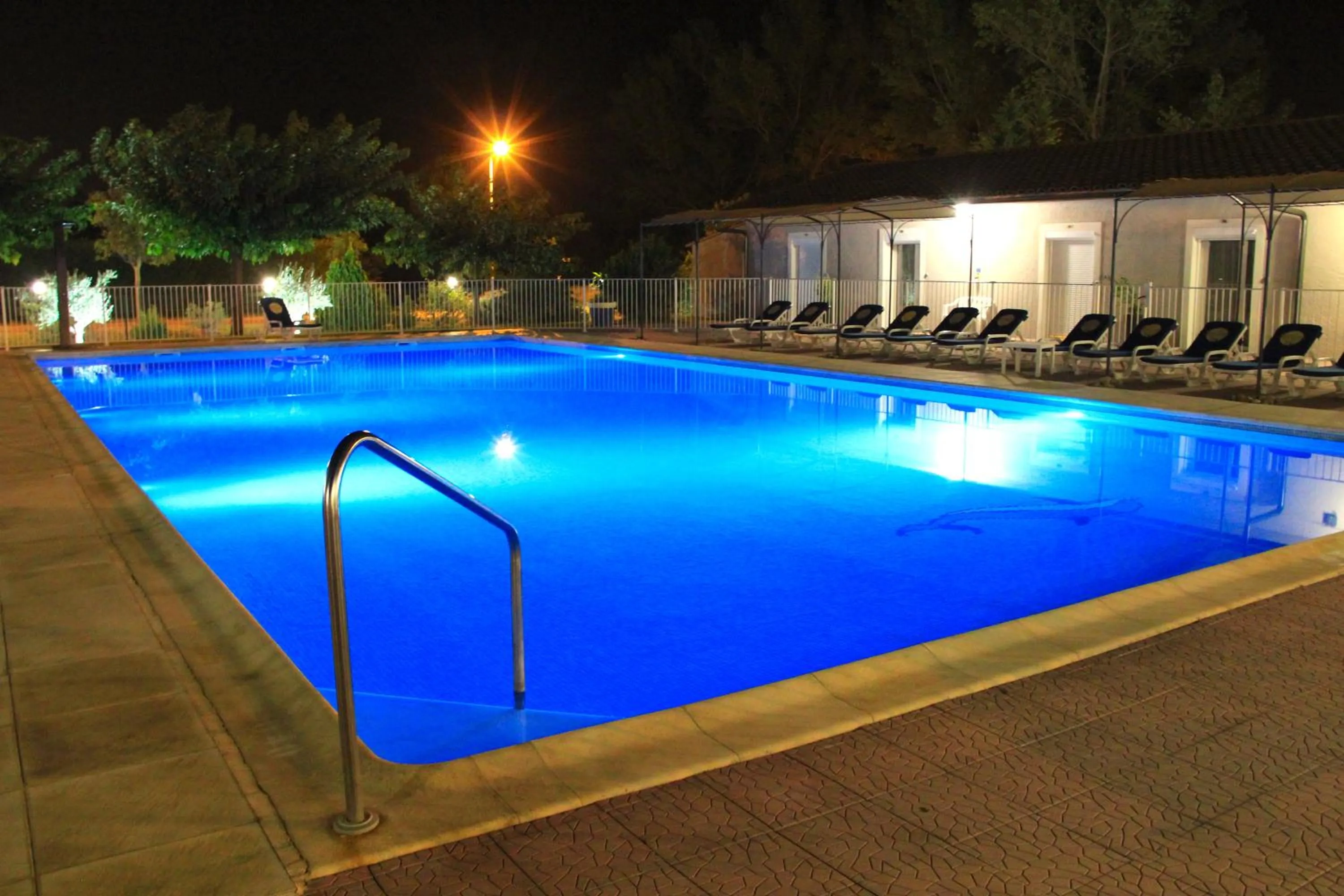 Swimming pool in Hôtel Saint Louis