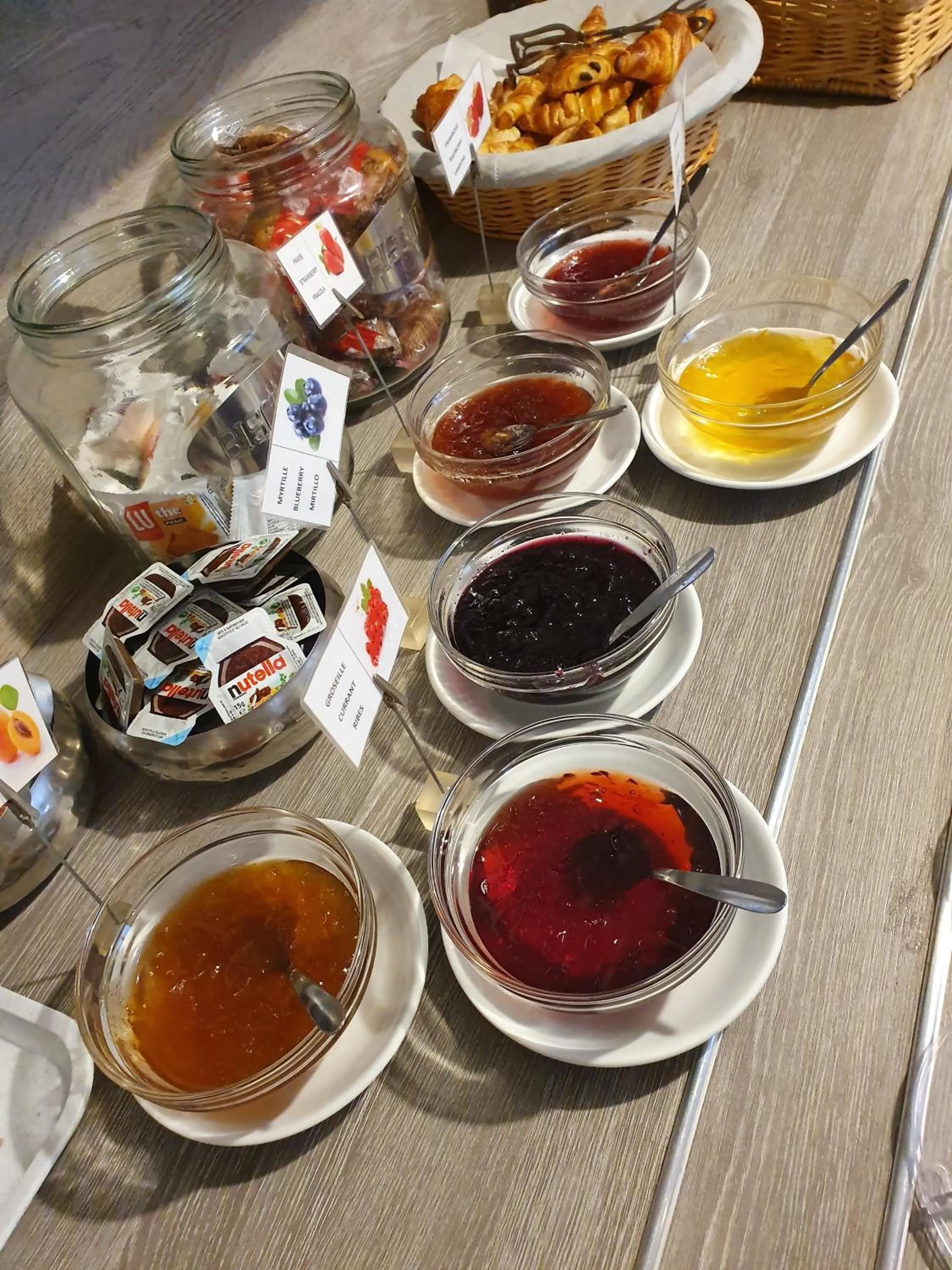 Buffet breakfast in Hôtel Saint Louis