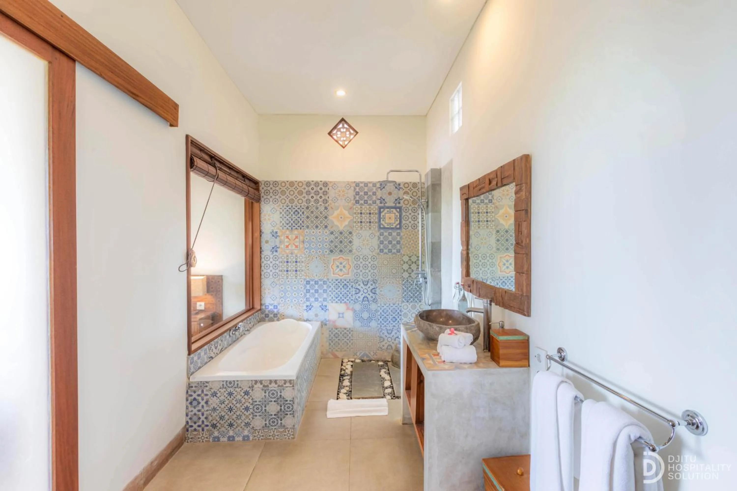 Bathroom, Bed in Green Sala Villa