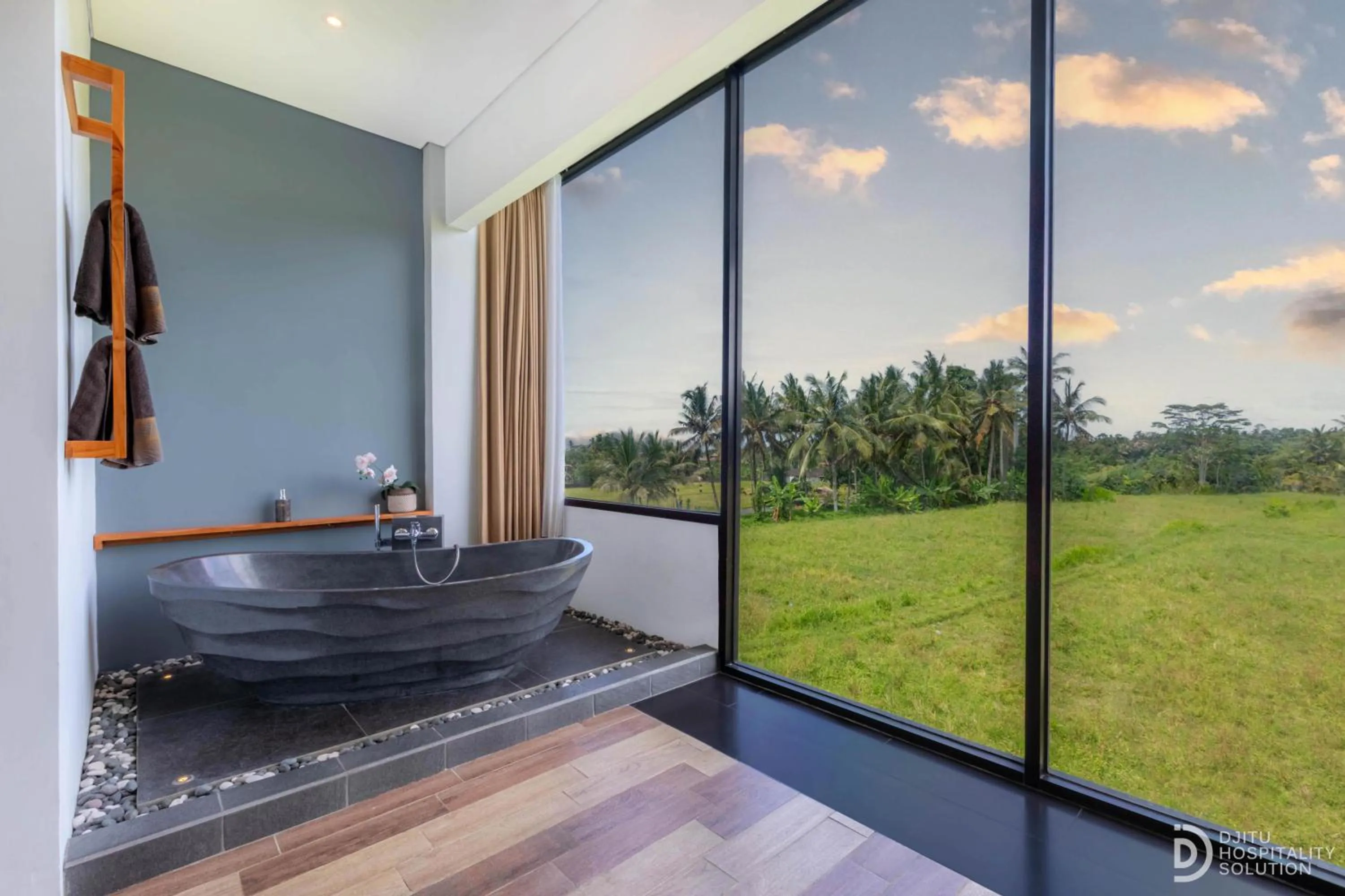 Day in Green Sala Villa