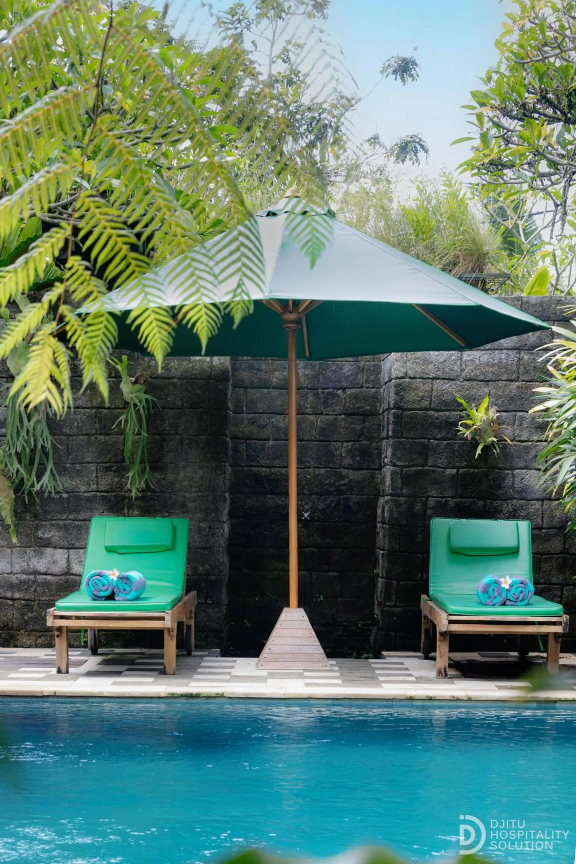 Day in Green Sala Villa