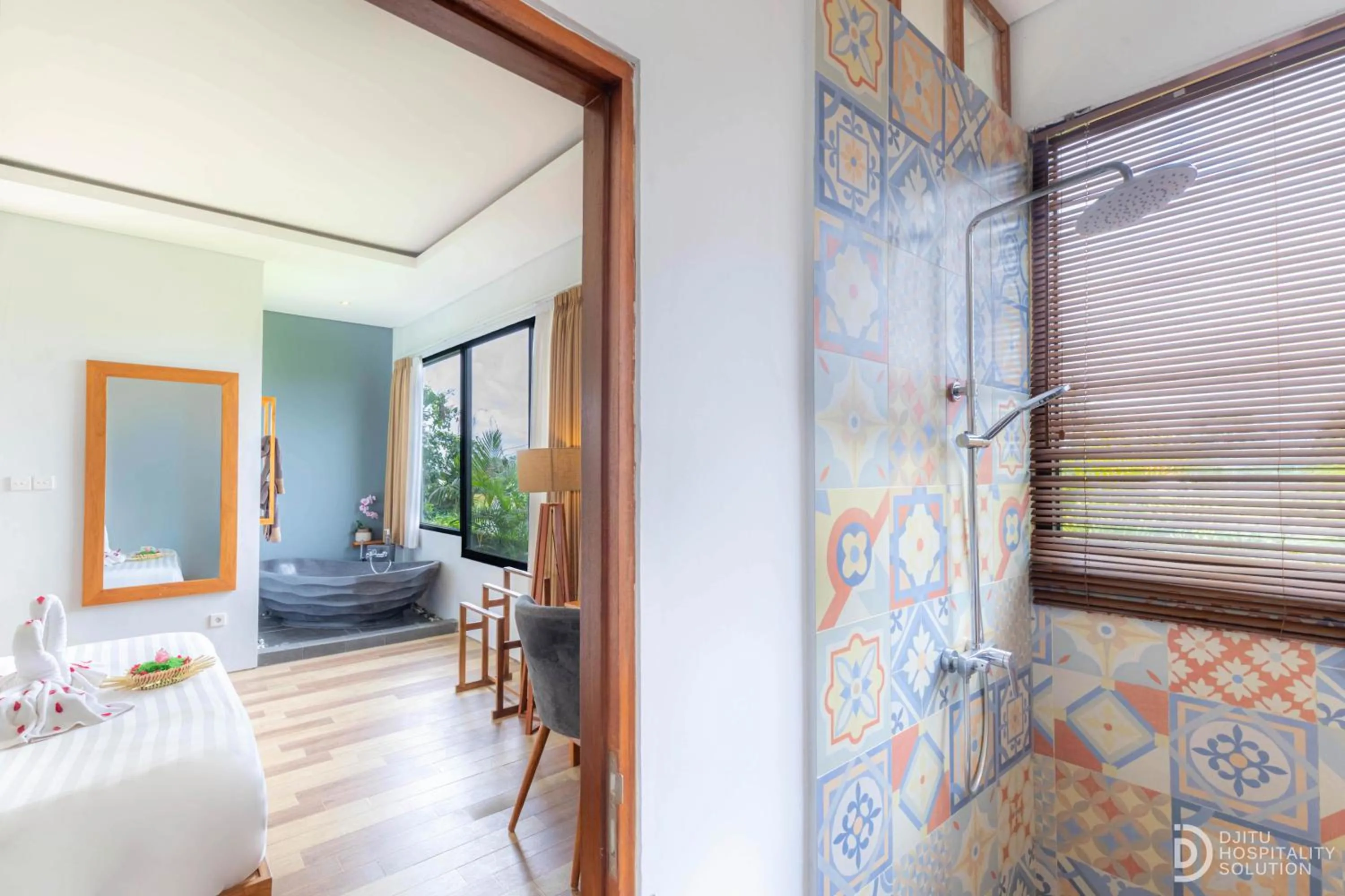 Shower in Green Sala Villa