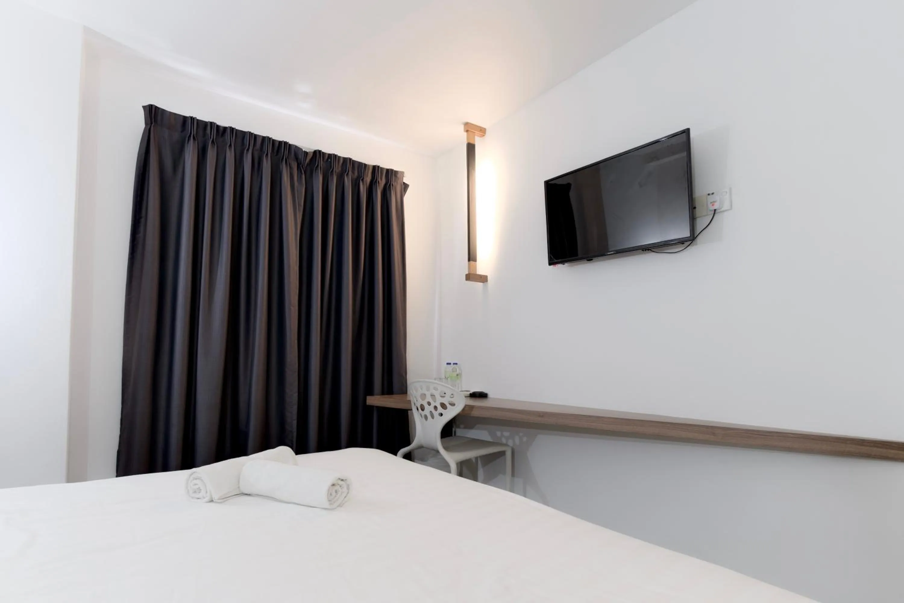 TV and multimedia, Bed in T Hotel Tandop