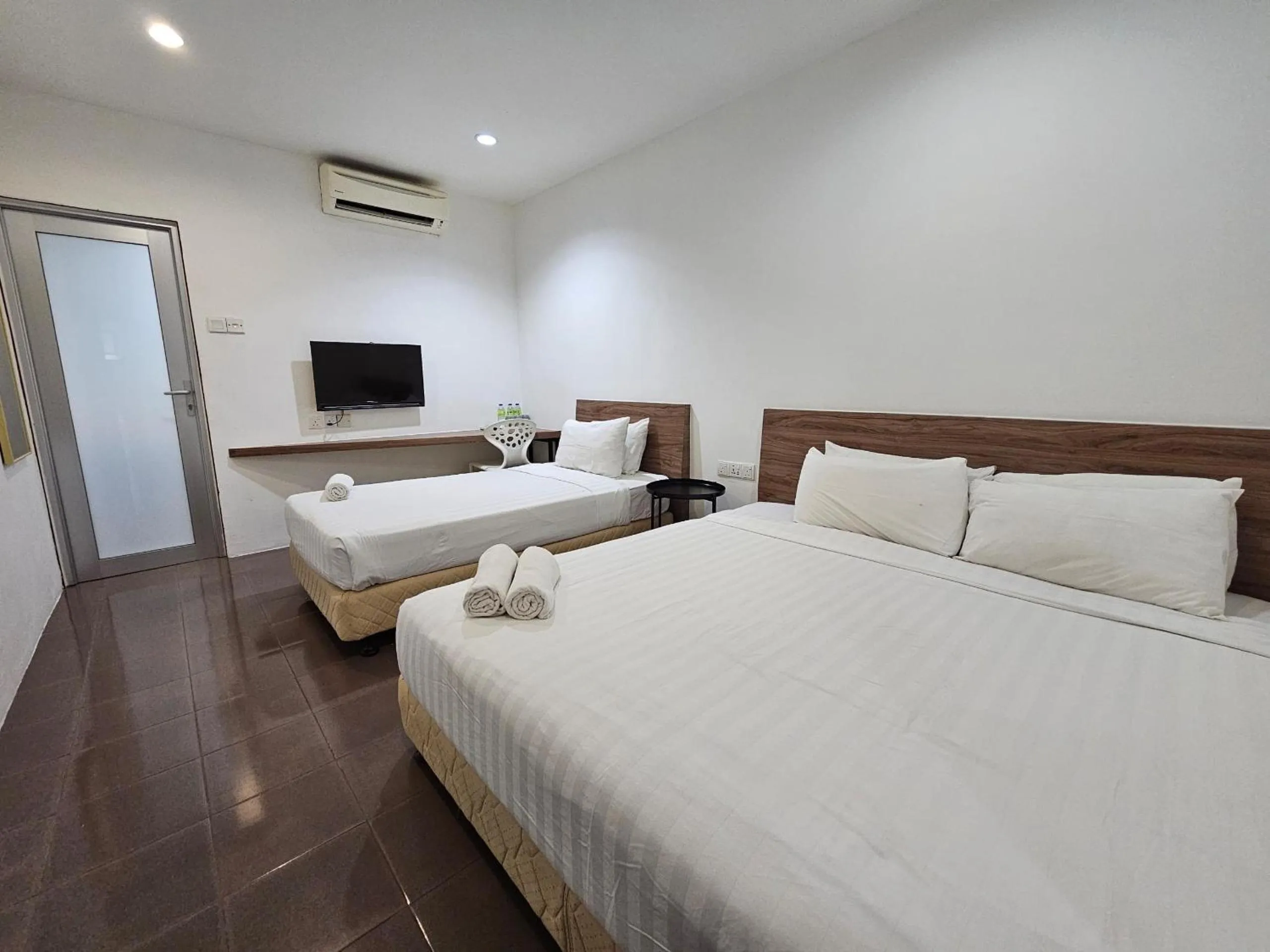 Bed in T Hotel Tandop