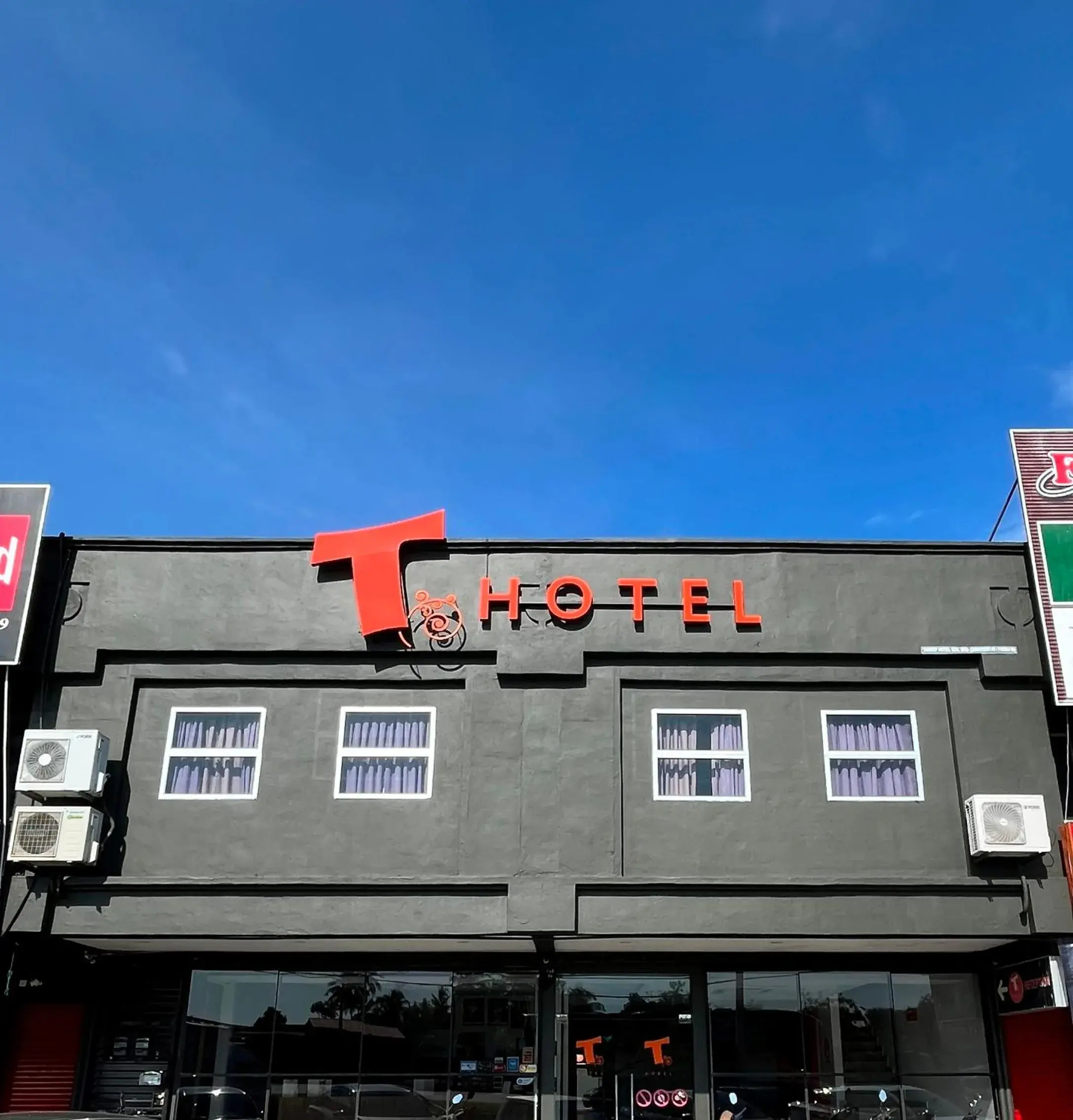 Property building in T Hotel Tandop Property building in T Hotel Tandop