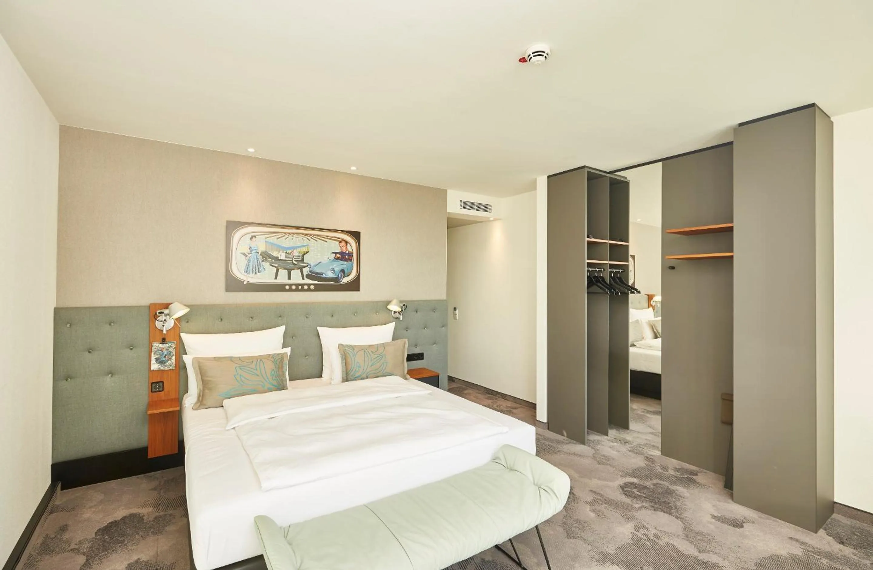 Photo of the whole room, Bed in Motel One Essen