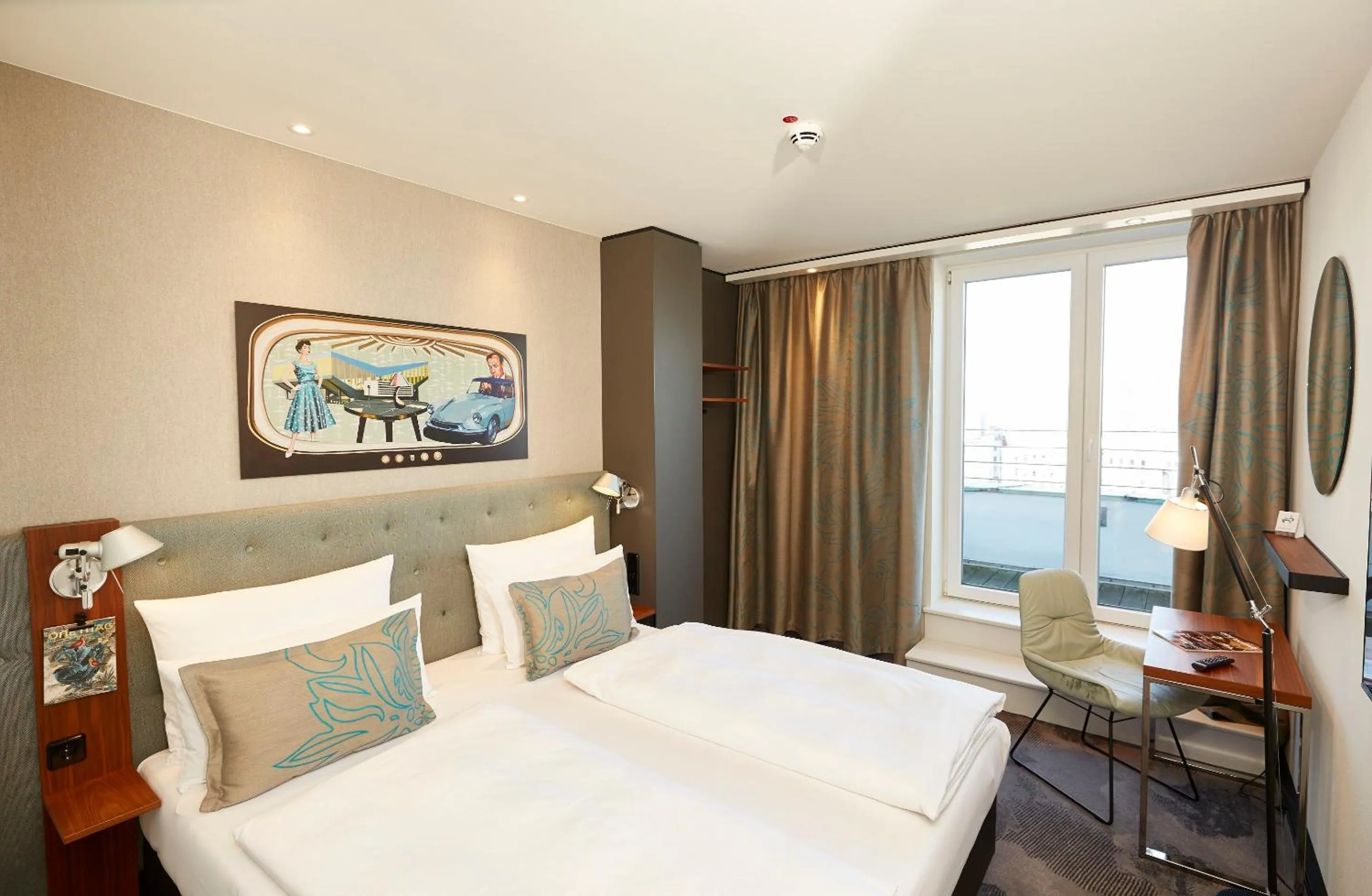 Photo of the whole room, Bed in Motel One Essen