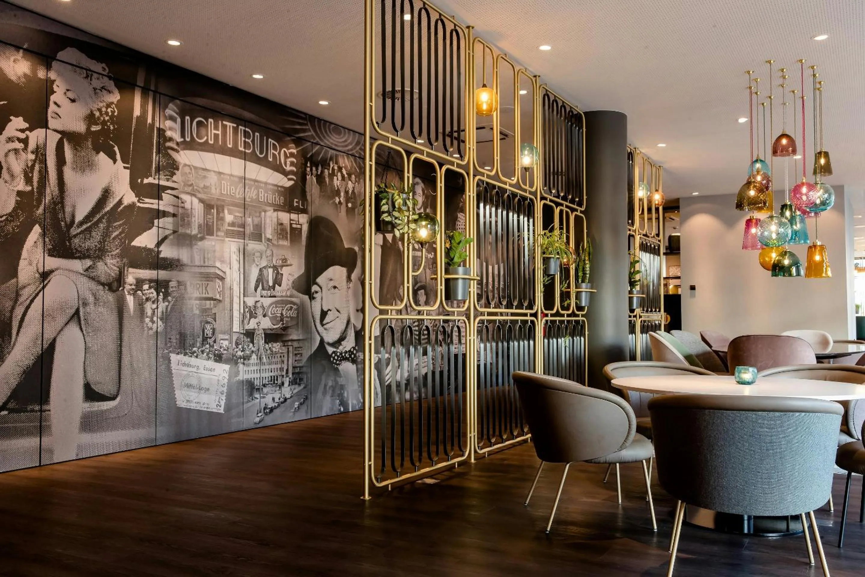 Lounge or bar in Motel One Essen