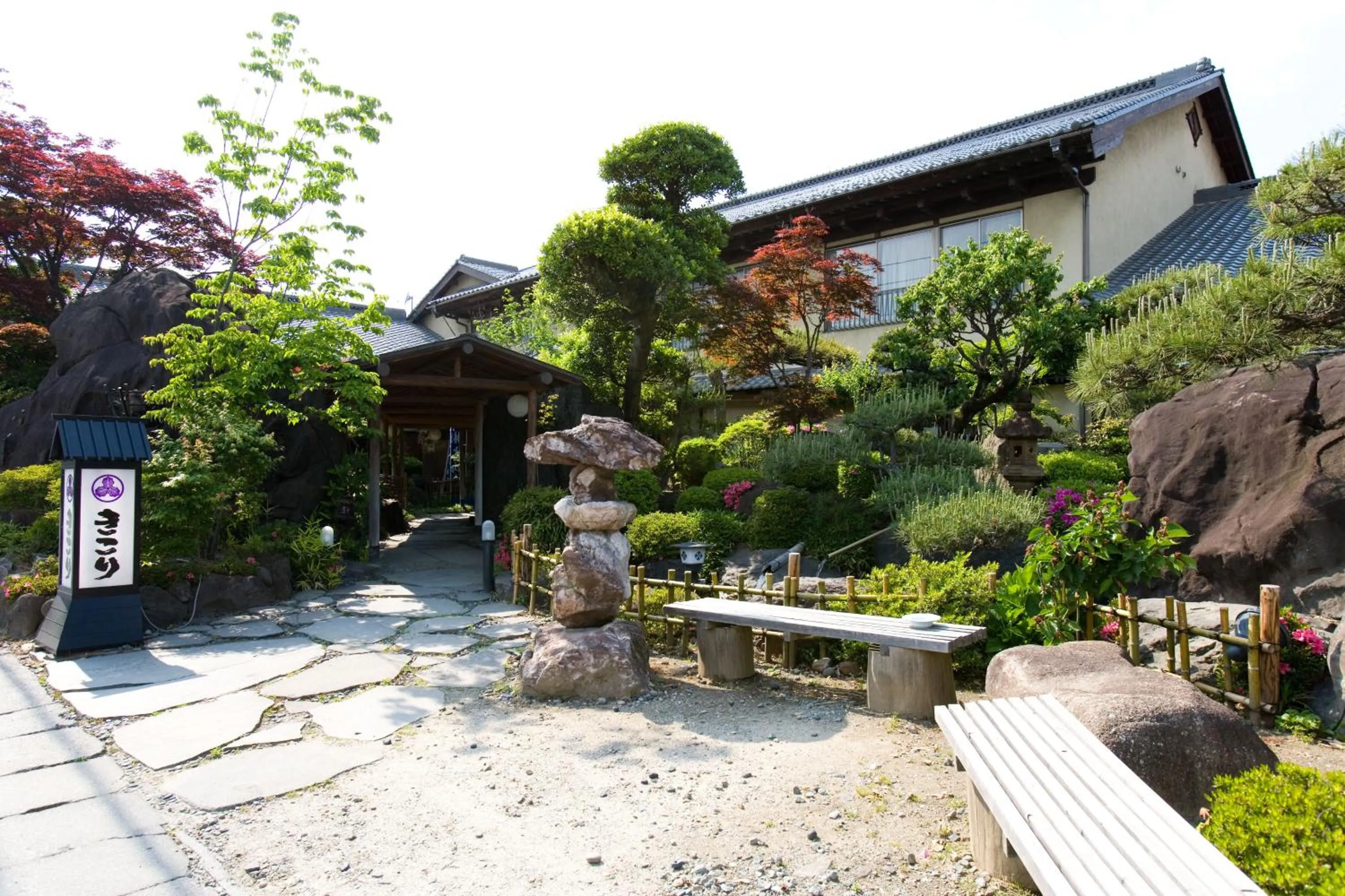 Facade/entrance in Kikori