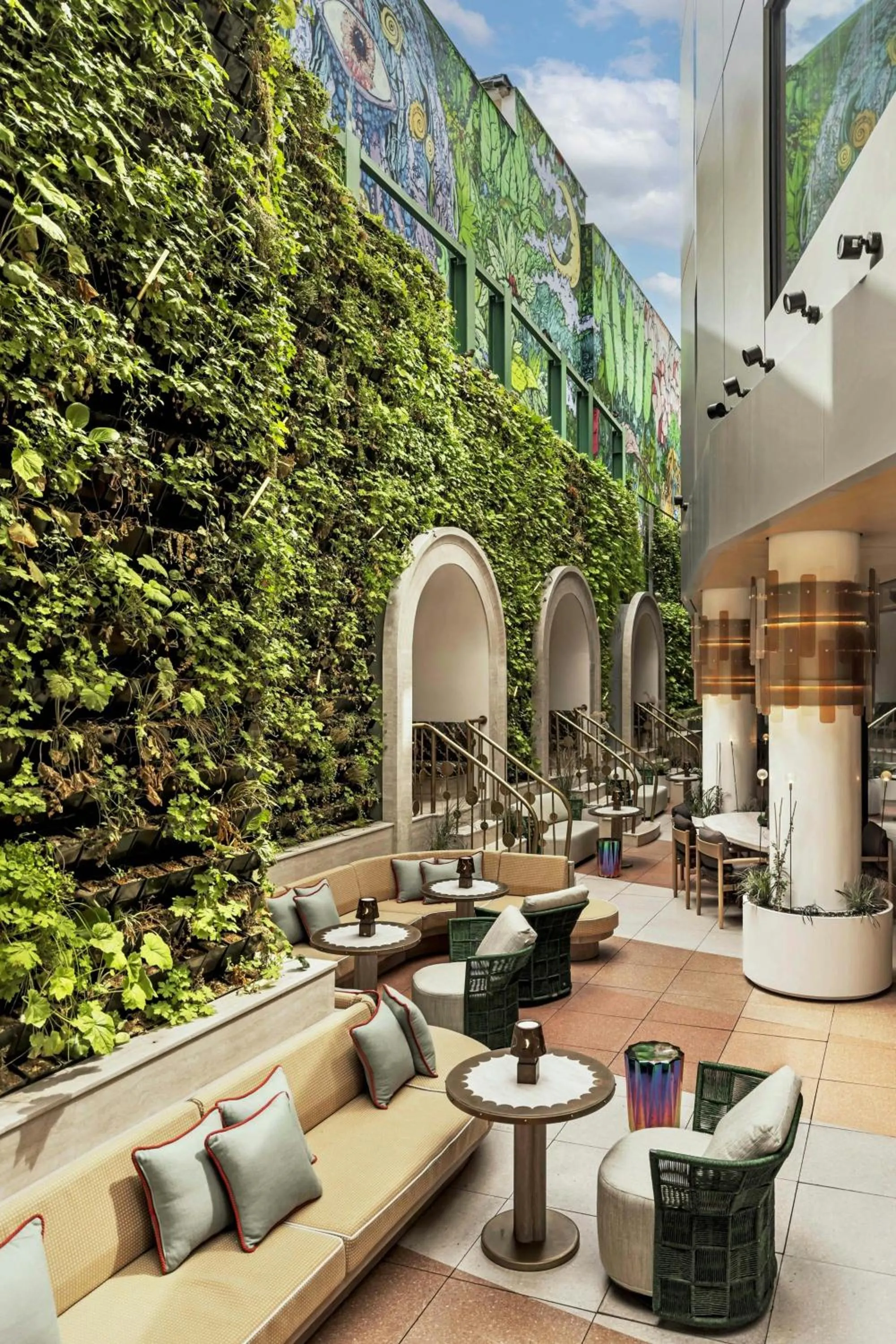 Lounge or bar in W Prague