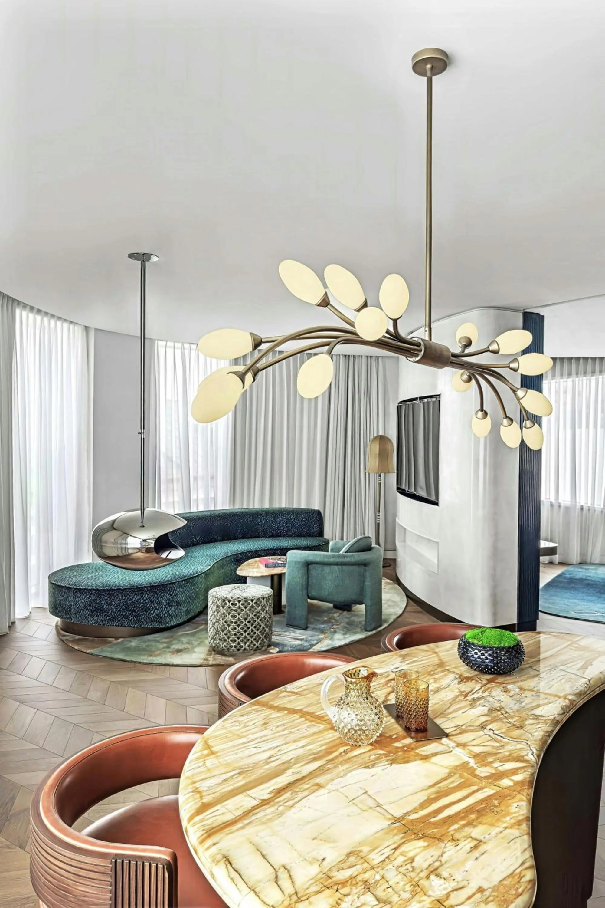 Photo of the whole room in W Prague