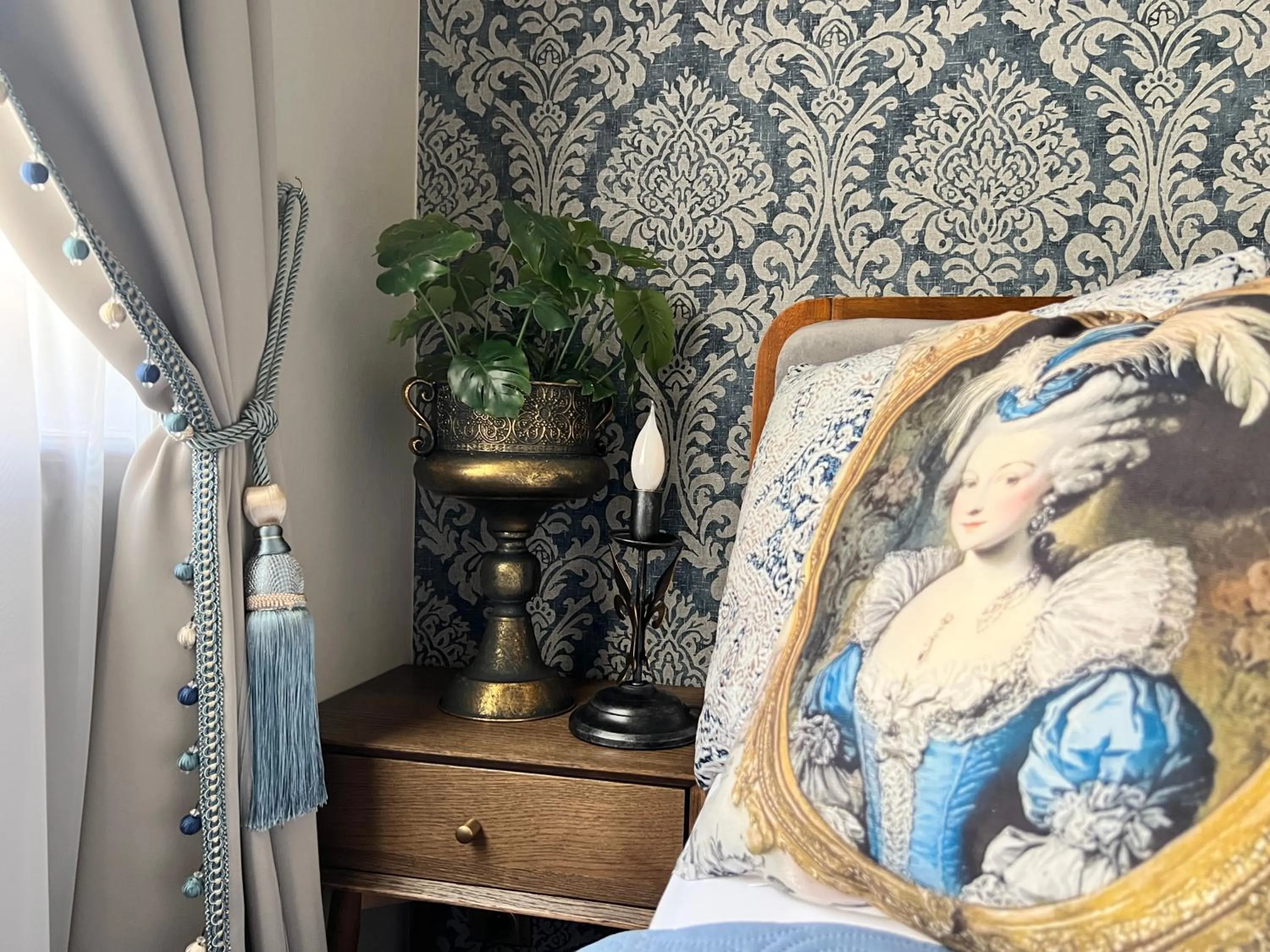 Decorative detail, Bed in Prague Golden Age