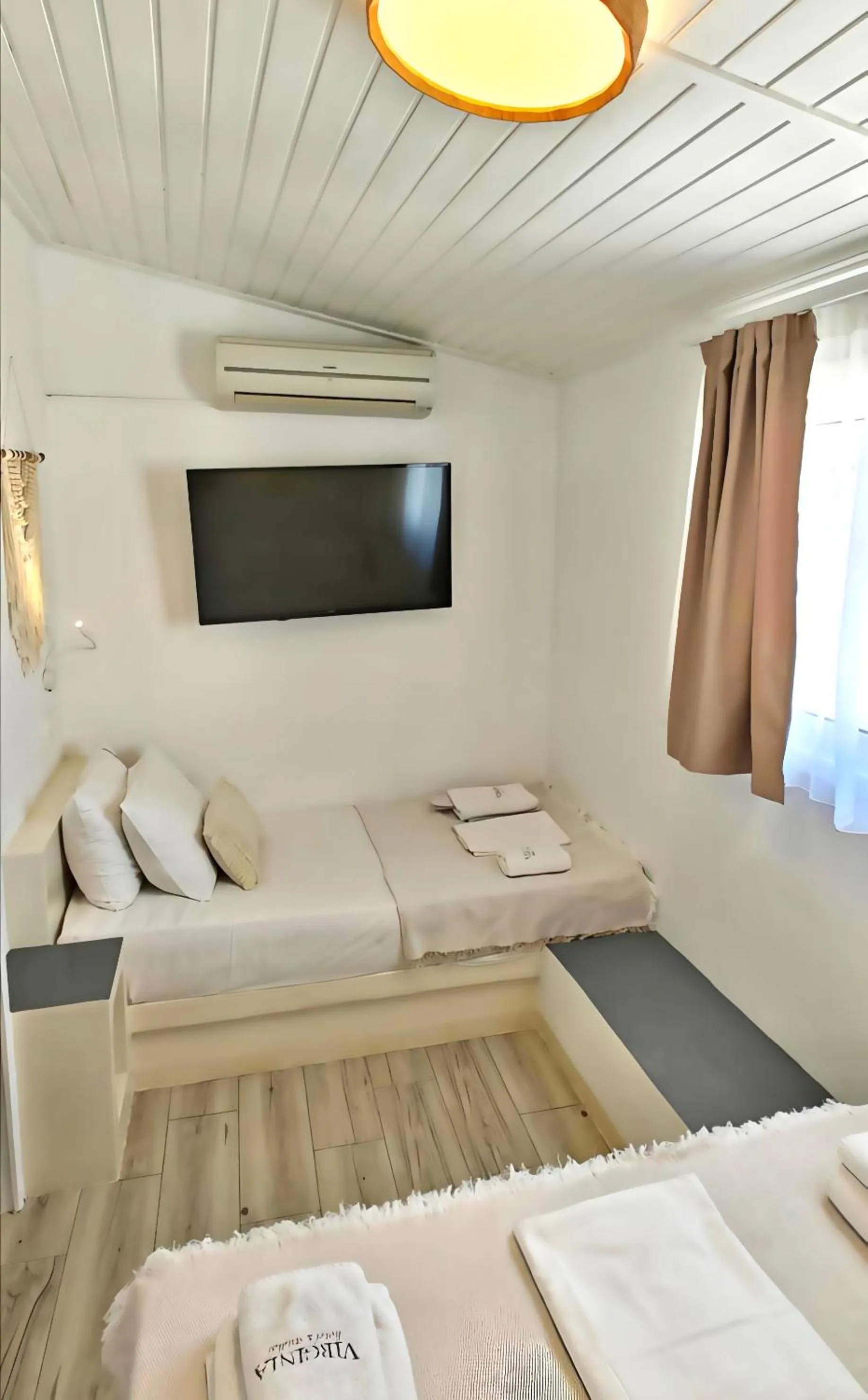 Tinos Heritage Plateia