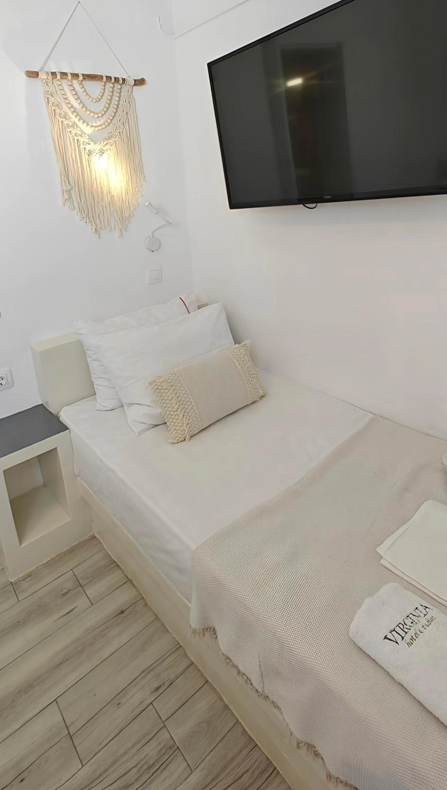 Tinos Heritage Plateia