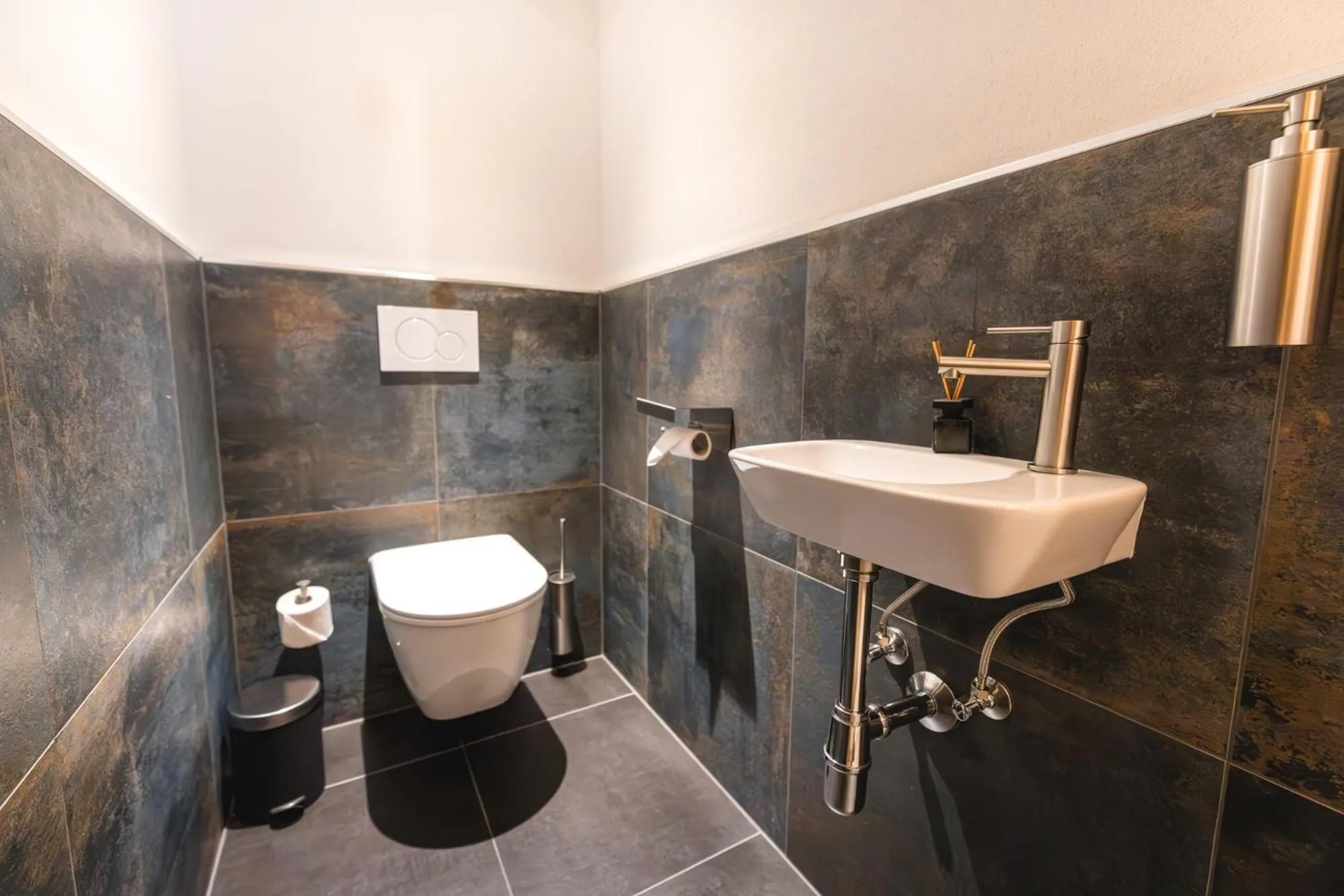 Bathroom in Hotel Macun, Vent im Ötztal