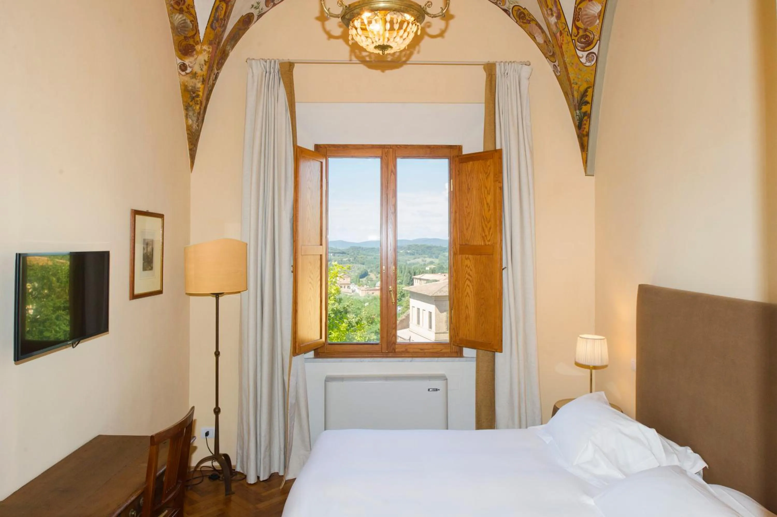 Photo of the whole room, Bed in Palazzo Ravizza