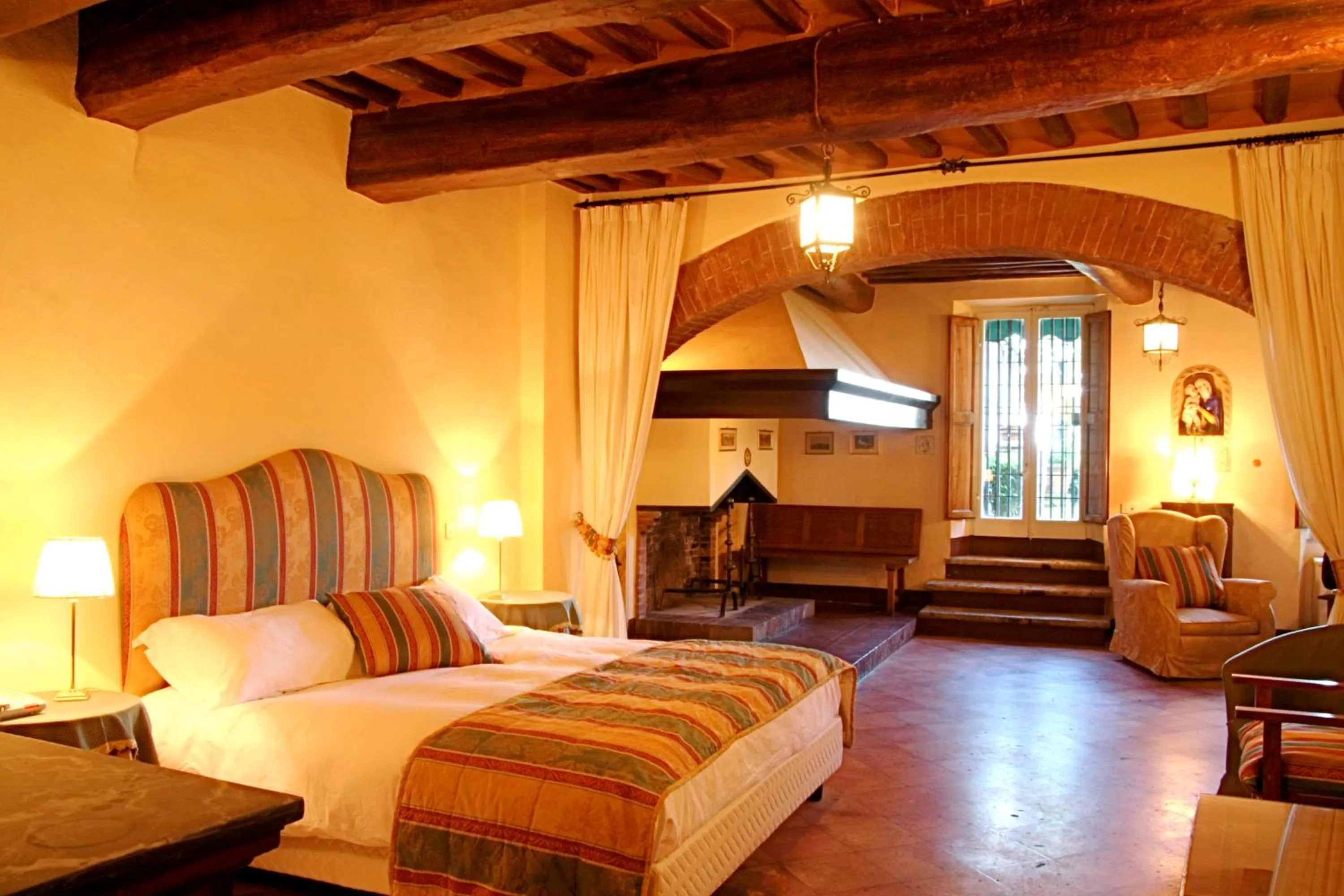 Photo of the whole room, Bed in Palazzo Ravizza