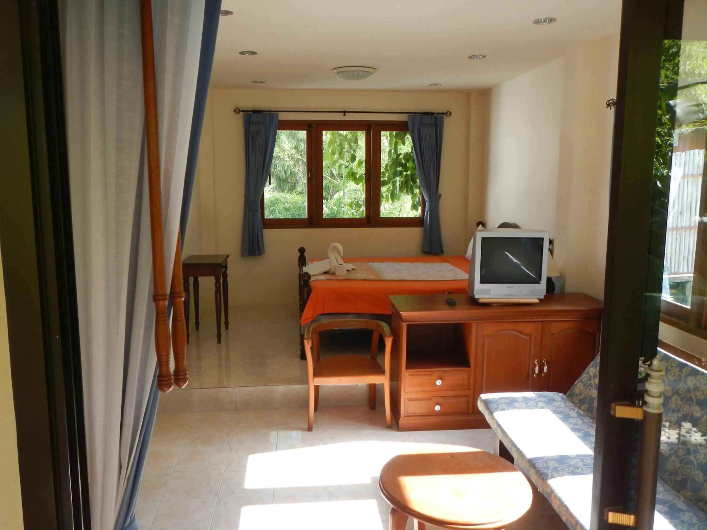 Day in Sunrise Bungalow