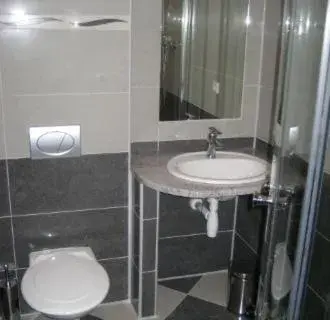 Standard Twin Room in Hotel Dakol Standard Twin Room in Hotel Dakol