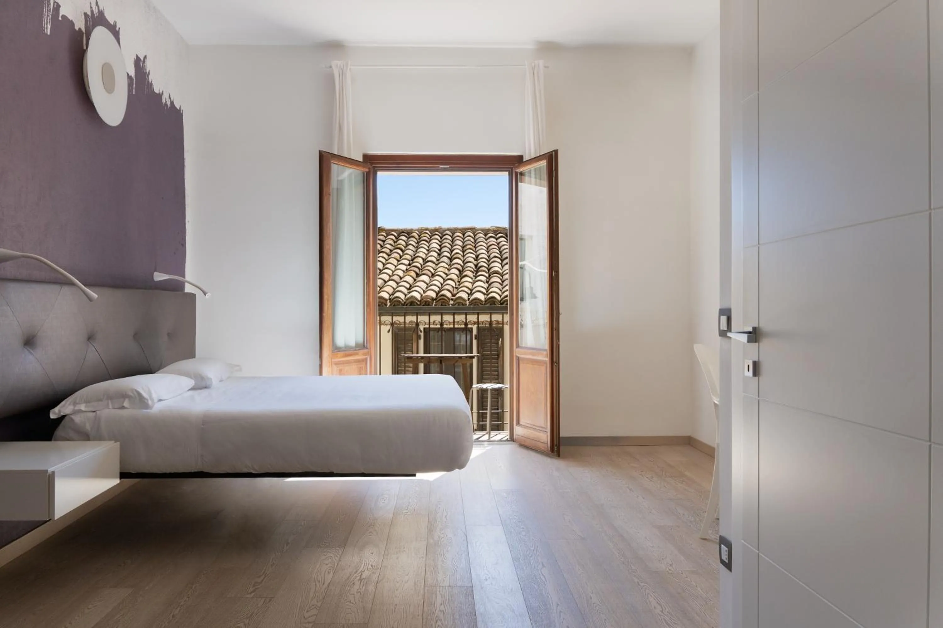 Balcony/Terrace, Bed in Locanda Alfieri