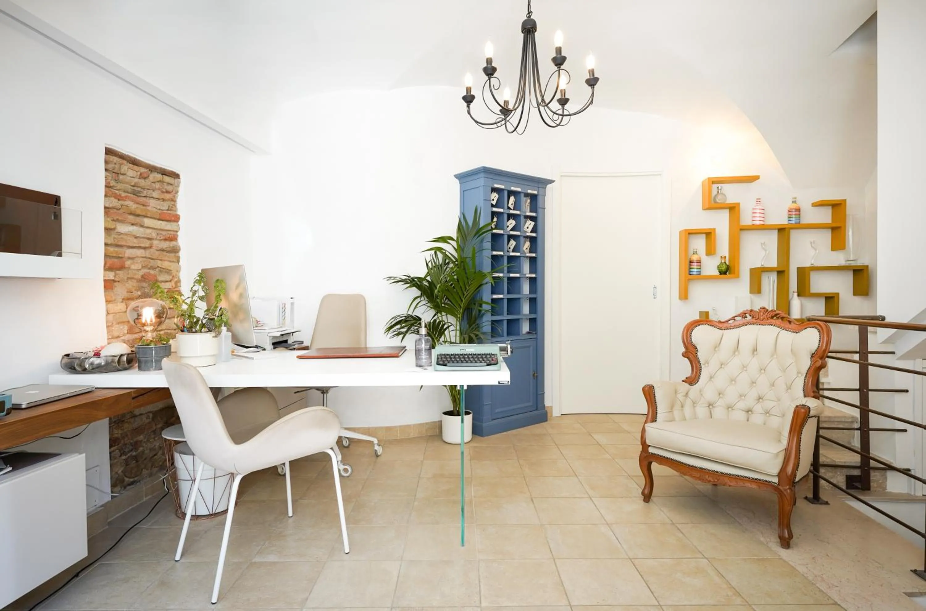 Lobby or reception in Locanda Alfieri