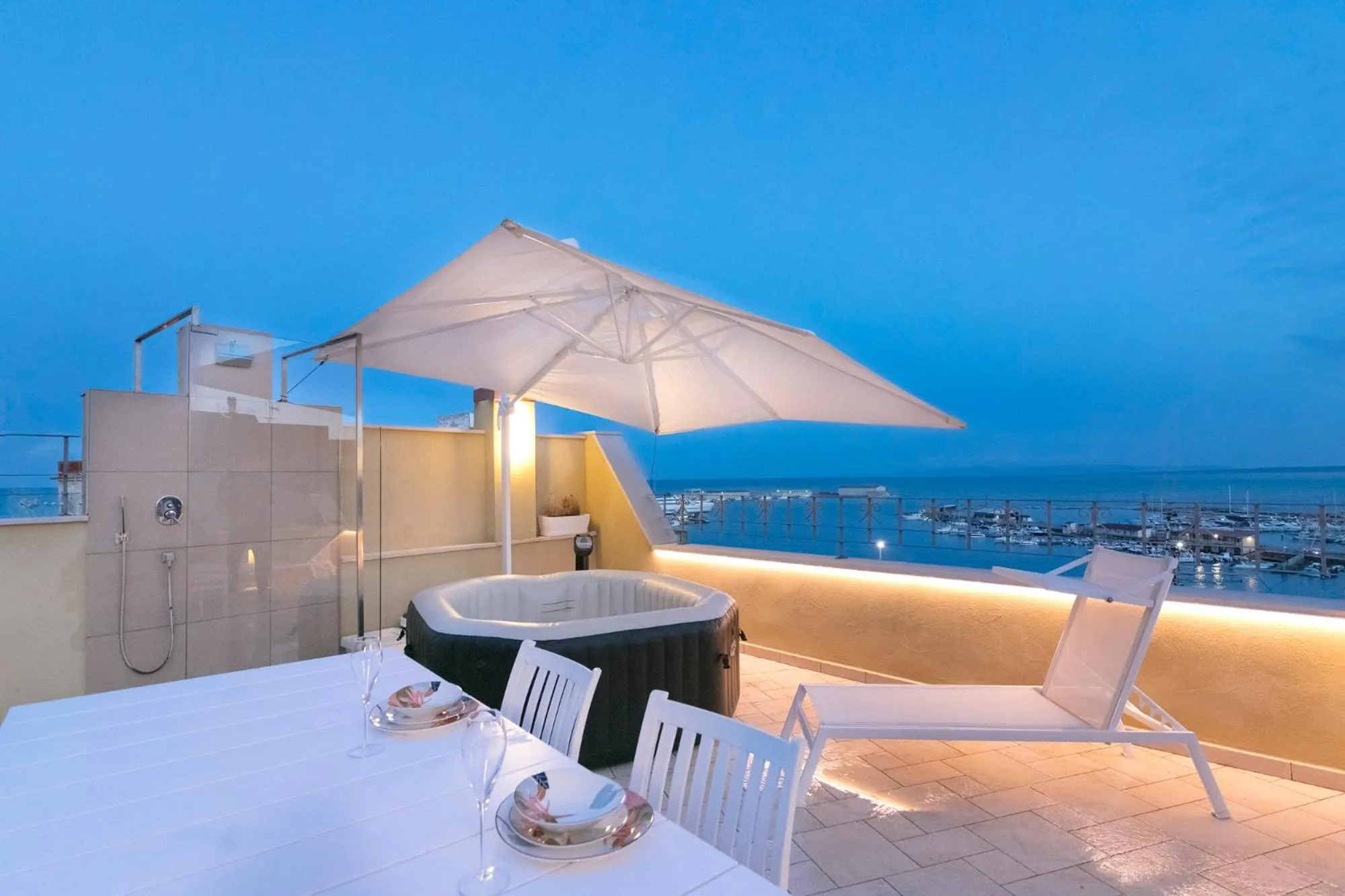 Balcony/Terrace in Locanda Alfieri