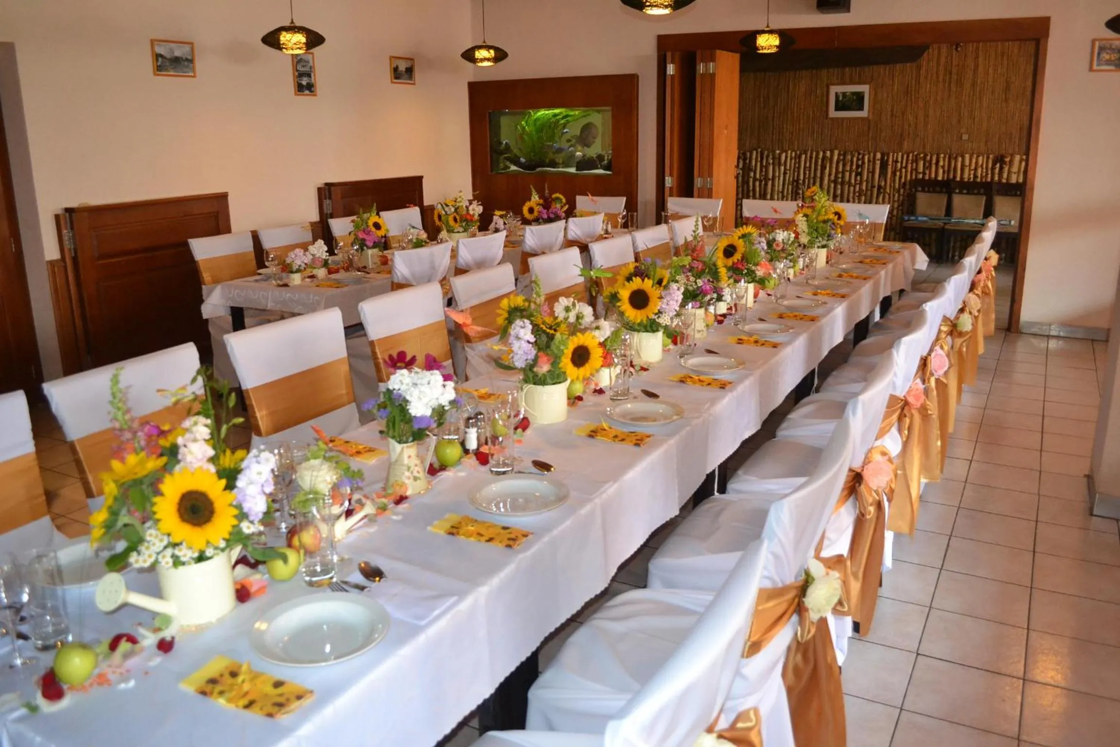 Restaurant/places to eat in Rusovský Penzión